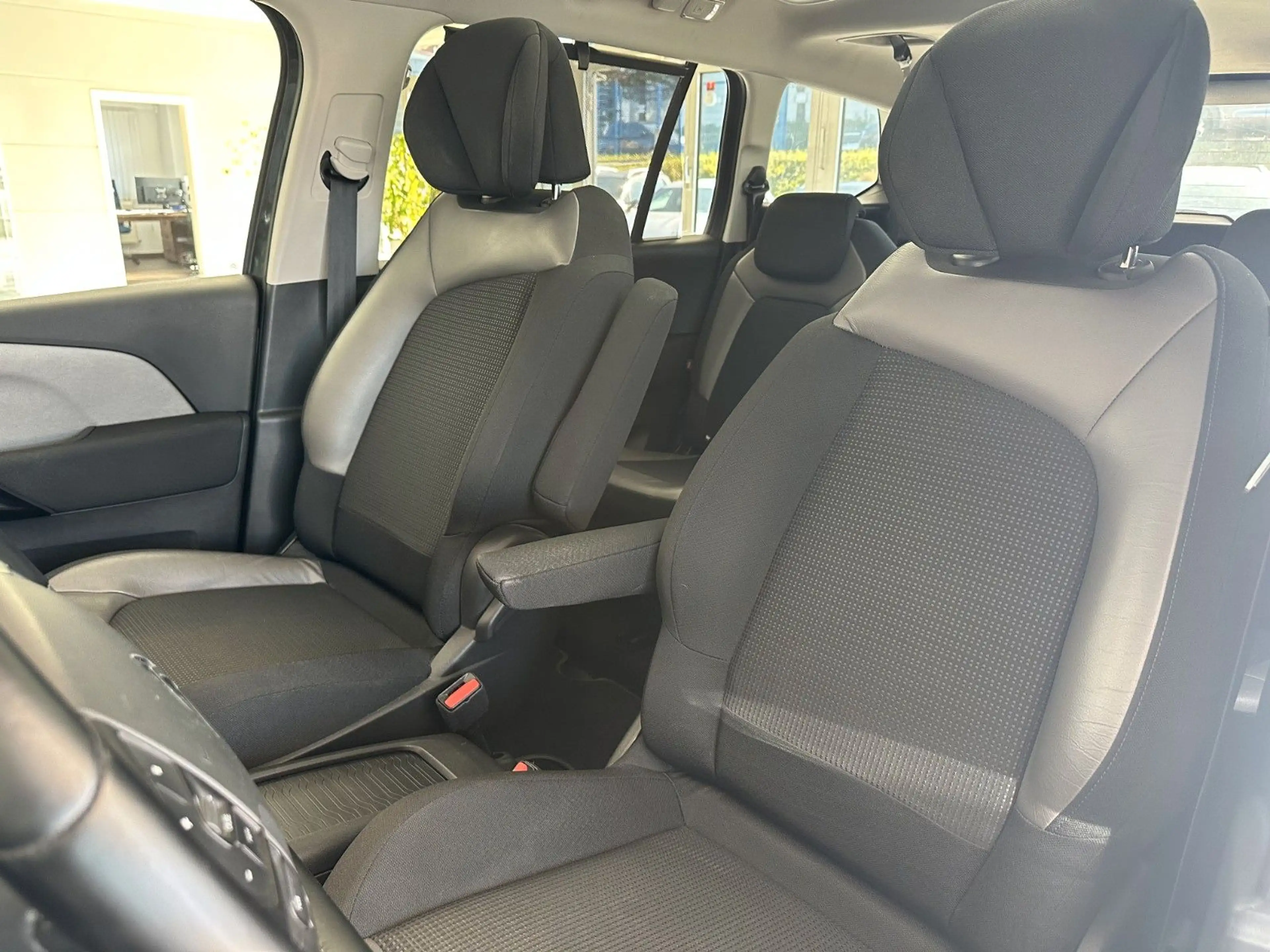 Citroen Grand C4 Picasso /Spacetourer Shine*7-Sitze*NAVI* — photo 10