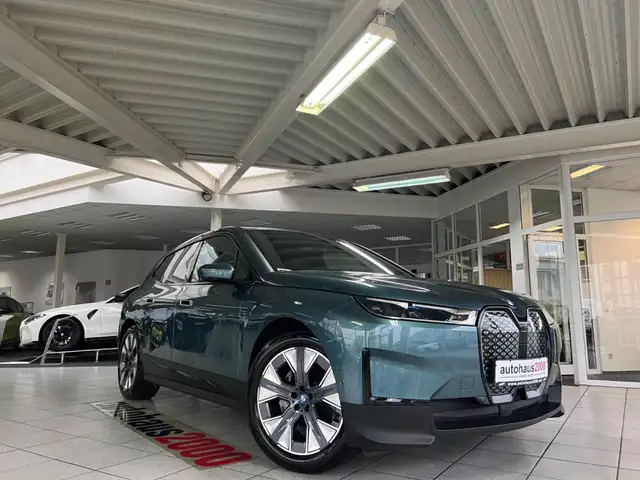 Bmw iX 40 xDrive AUT./LASER/360°CAM/AHK/HUD