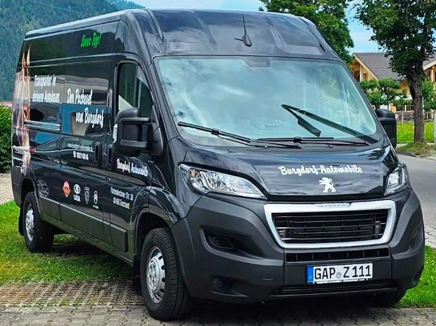 Peugeot Boxer 335 L3H2 BlueHDi 165 PREMIUM AHK NAVI Gris - 2