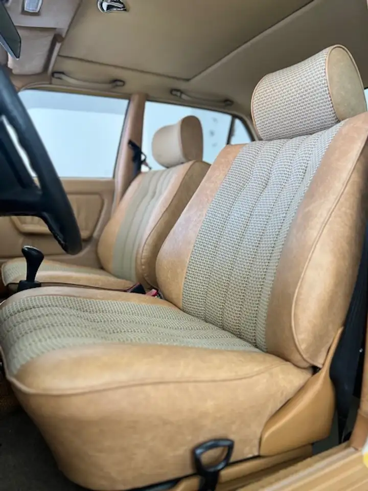 MERCEDES-BENZ Clase E Berlina Manual de 4 Puertas, foto 6