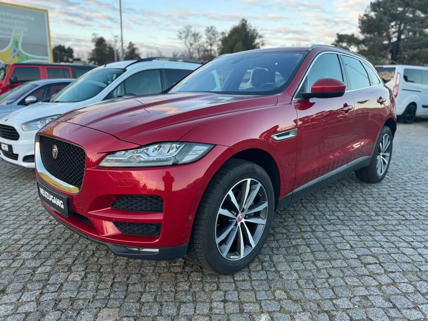 Jaguar F-Pace F-PACE Portfolio AWD NAVI LHZ 4XSHZ KAM BI-XENON Rot - 1
