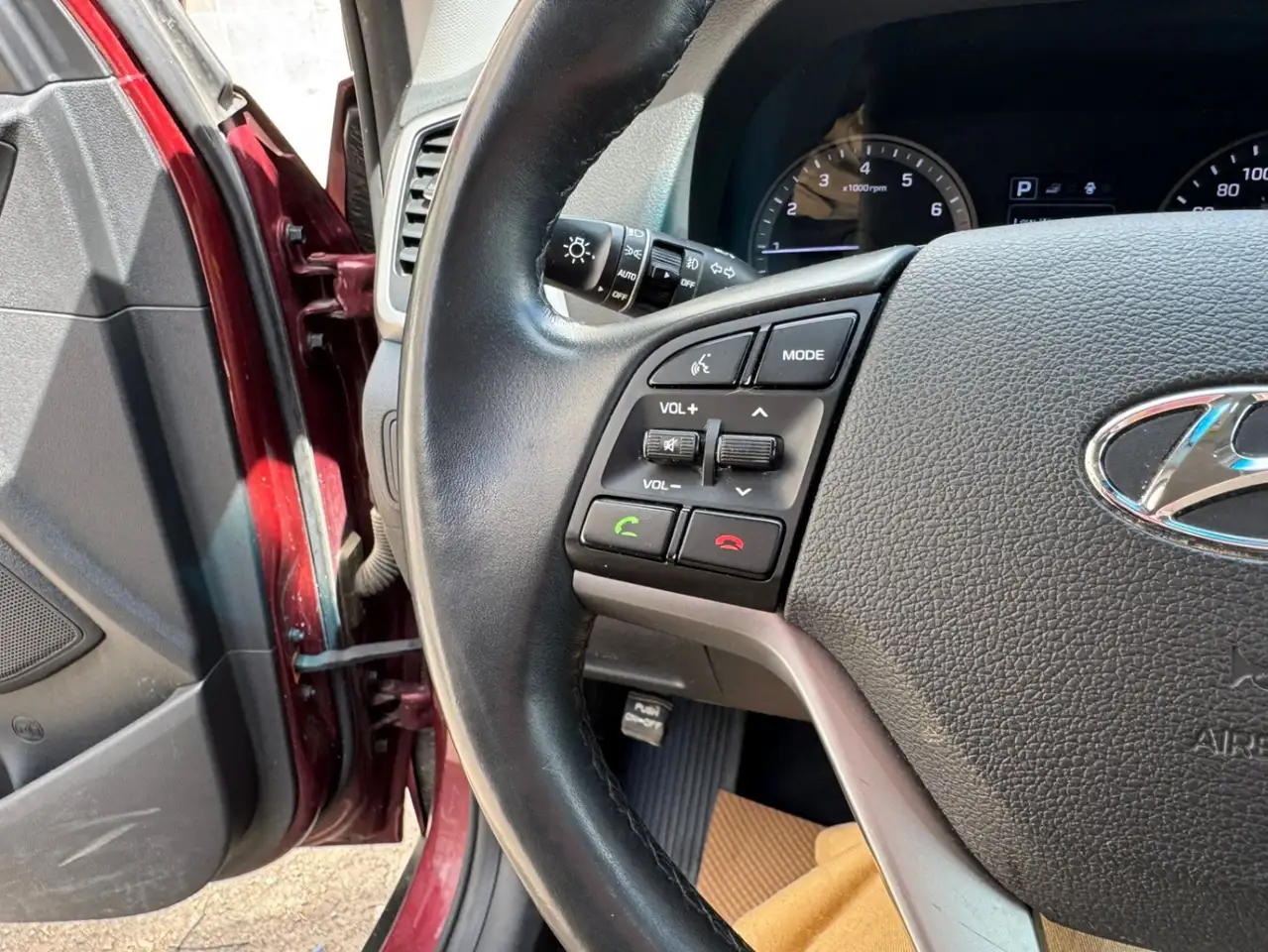 Hyundai TUCSON снимка Hyundai TUCSON