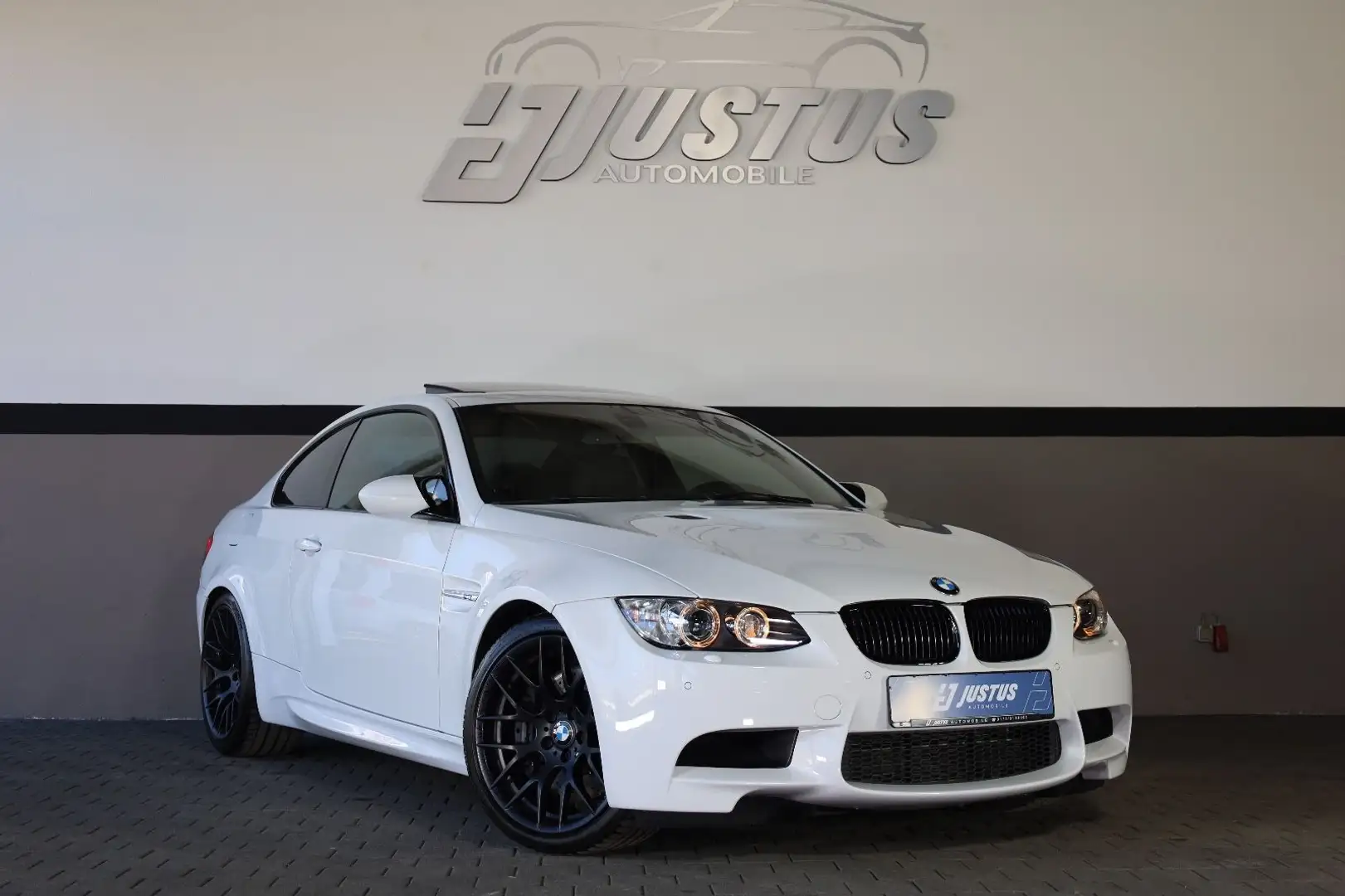 BMW M3 Coupé/M/KAMERA/PDC/XENON/SHZ/SBD/Tempomat/R19 Weiß - 1