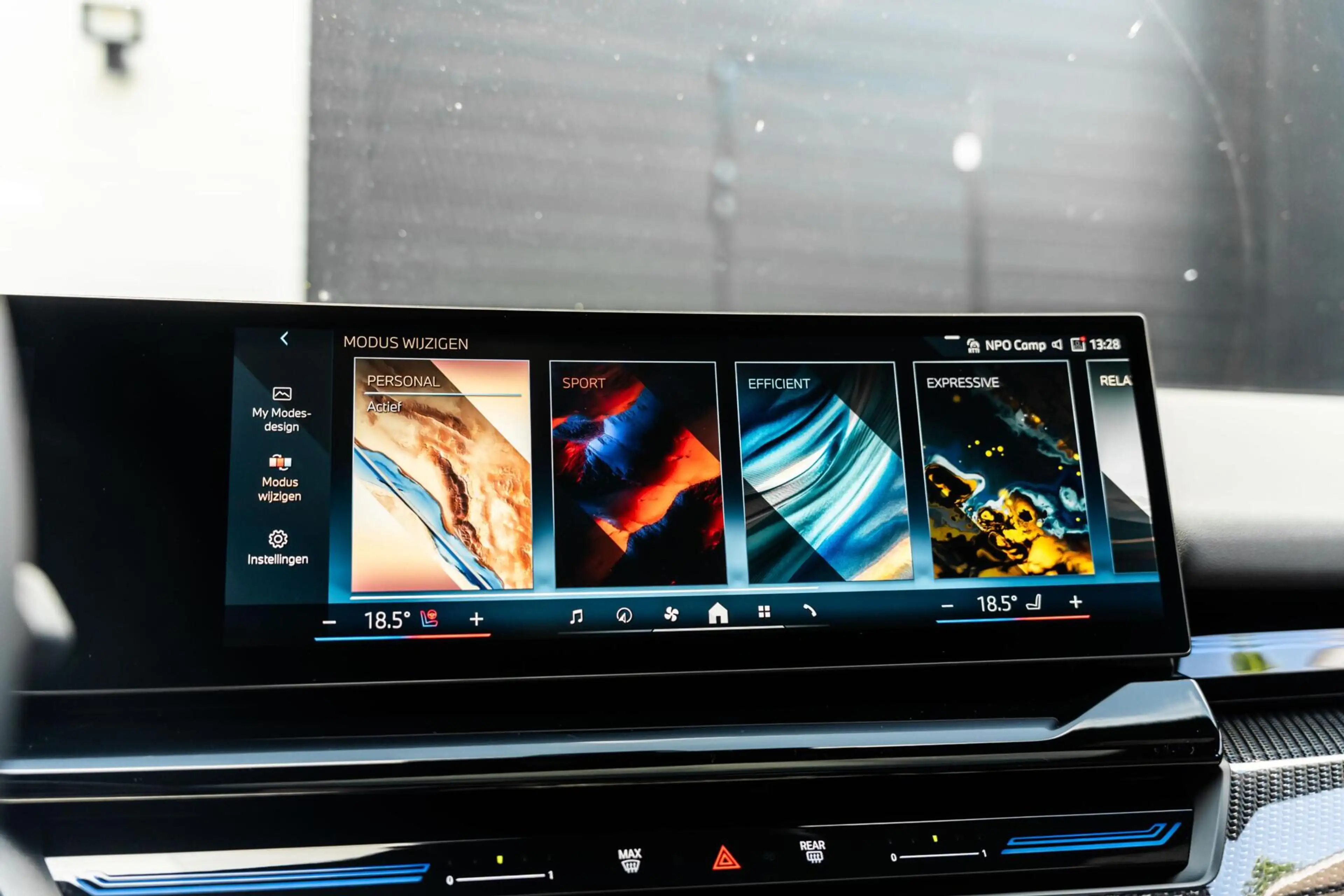 BMW 530 5-serie Touring 530e M Sport PRO 360 H&K HUD Trekh — photo 28