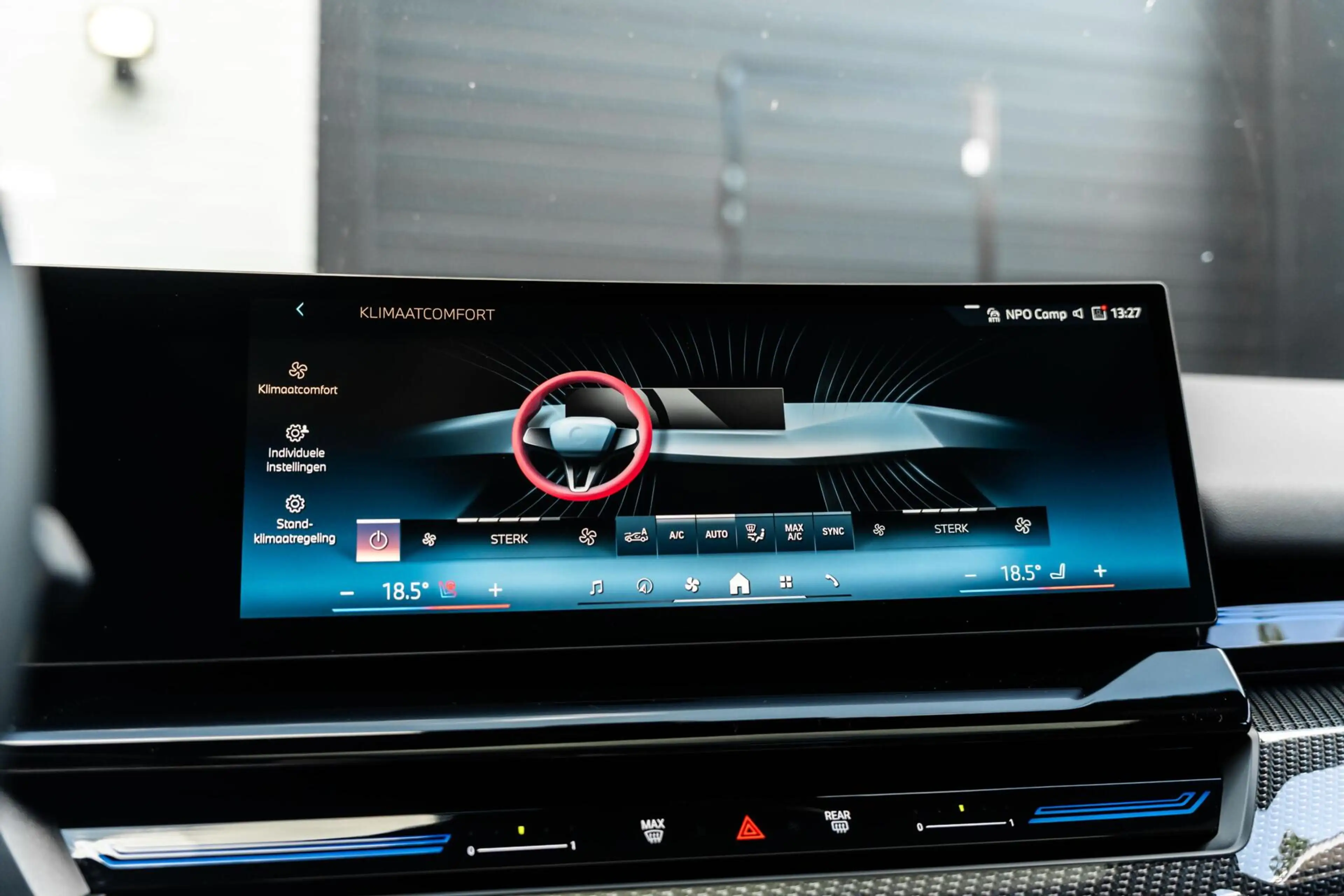 BMW 530 5-serie Touring 530e M Sport PRO 360 H&K HUD Trekh — photo 37