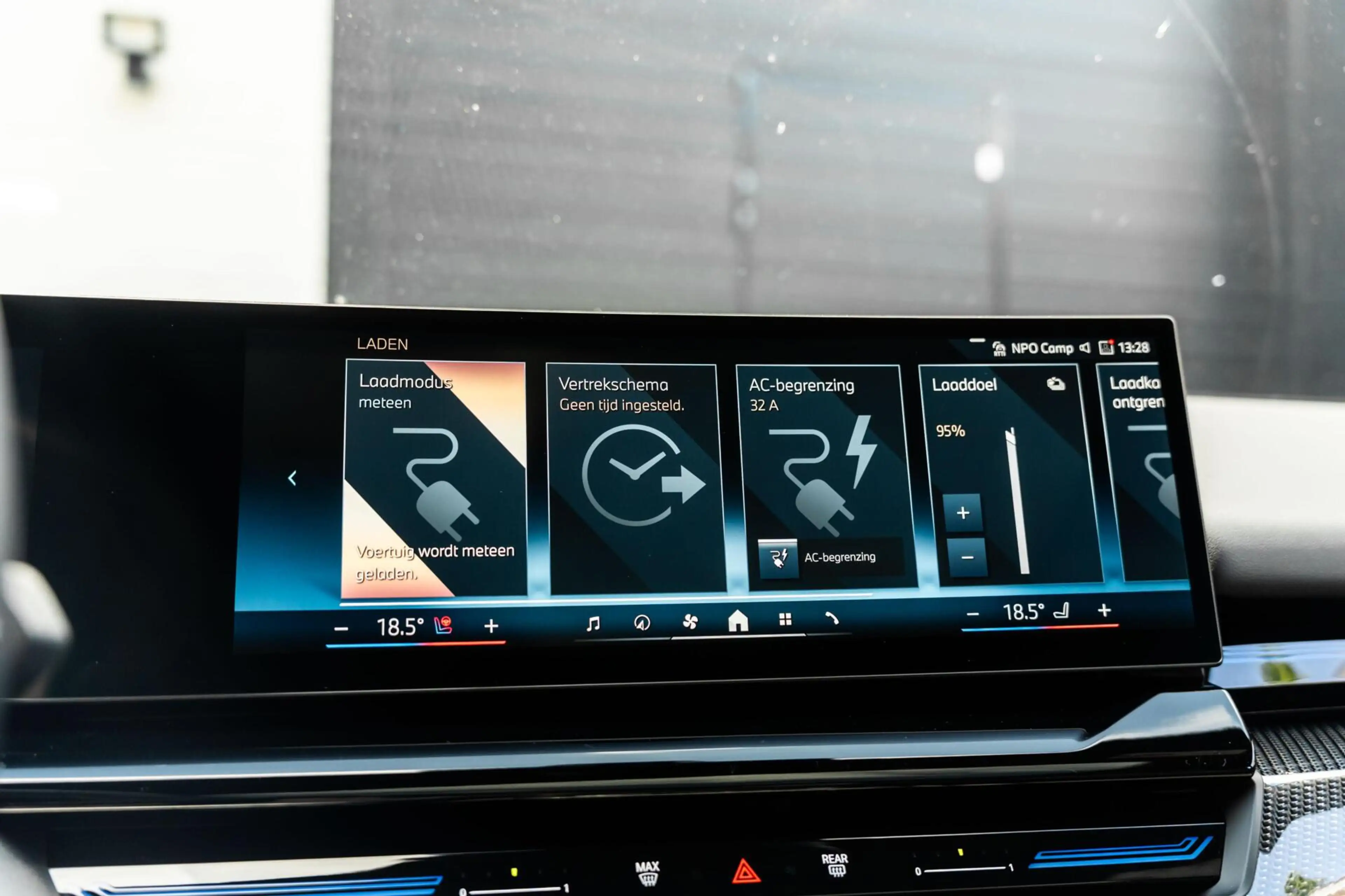 BMW 530 5-serie Touring 530e M Sport PRO 360 H&K HUD Trekh — photo 29