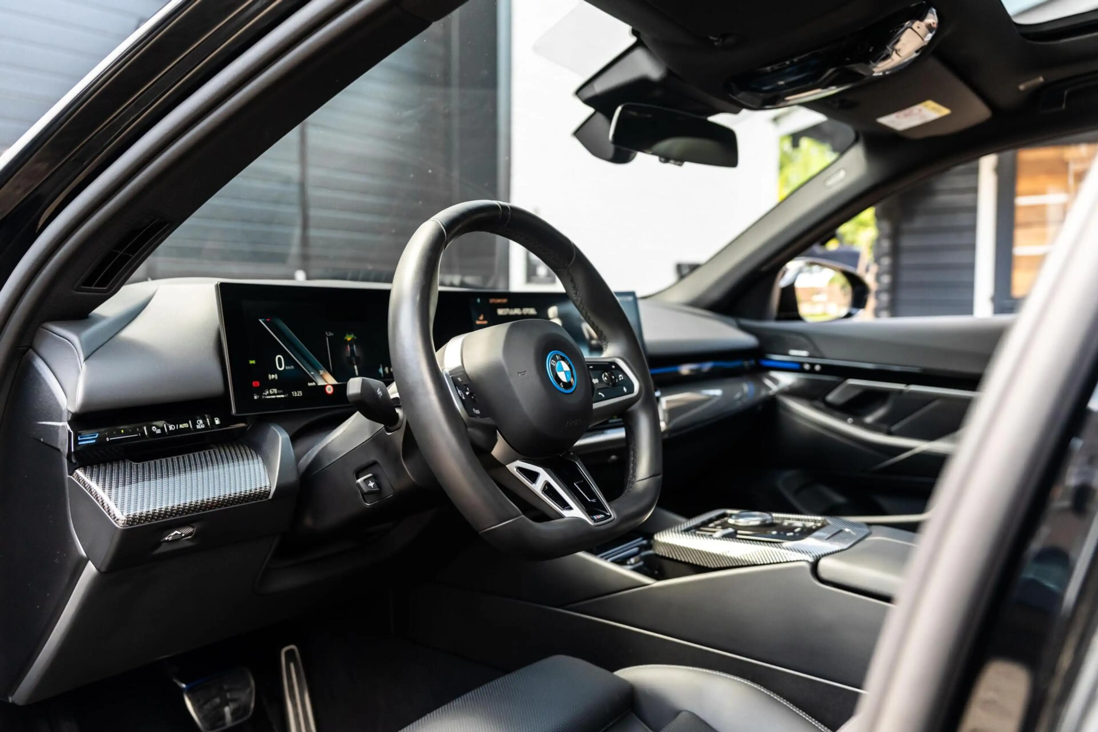 BMW 530 5-serie Touring 530e M Sport PRO 360 H&K HUD Trekh — photo 12