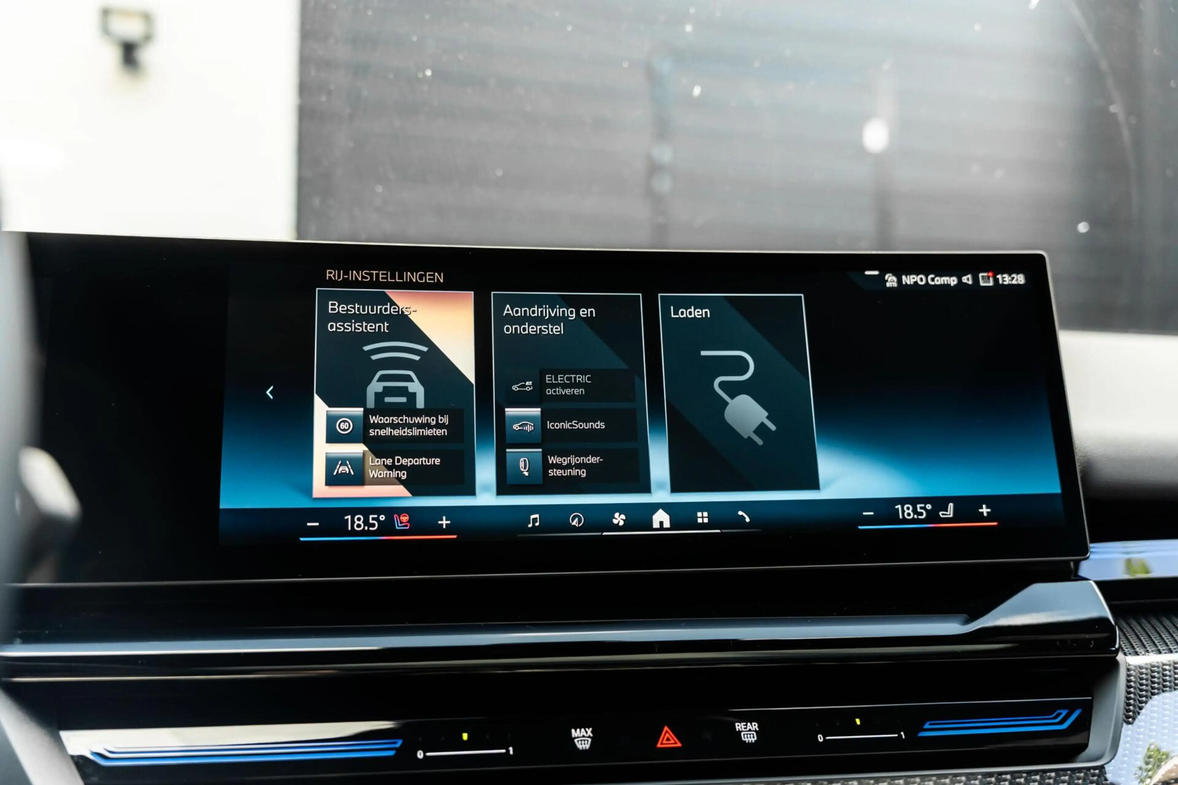 BMW 530 5-serie Touring 530e M Sport PRO 360 H&K HUD Trekh — photo 32