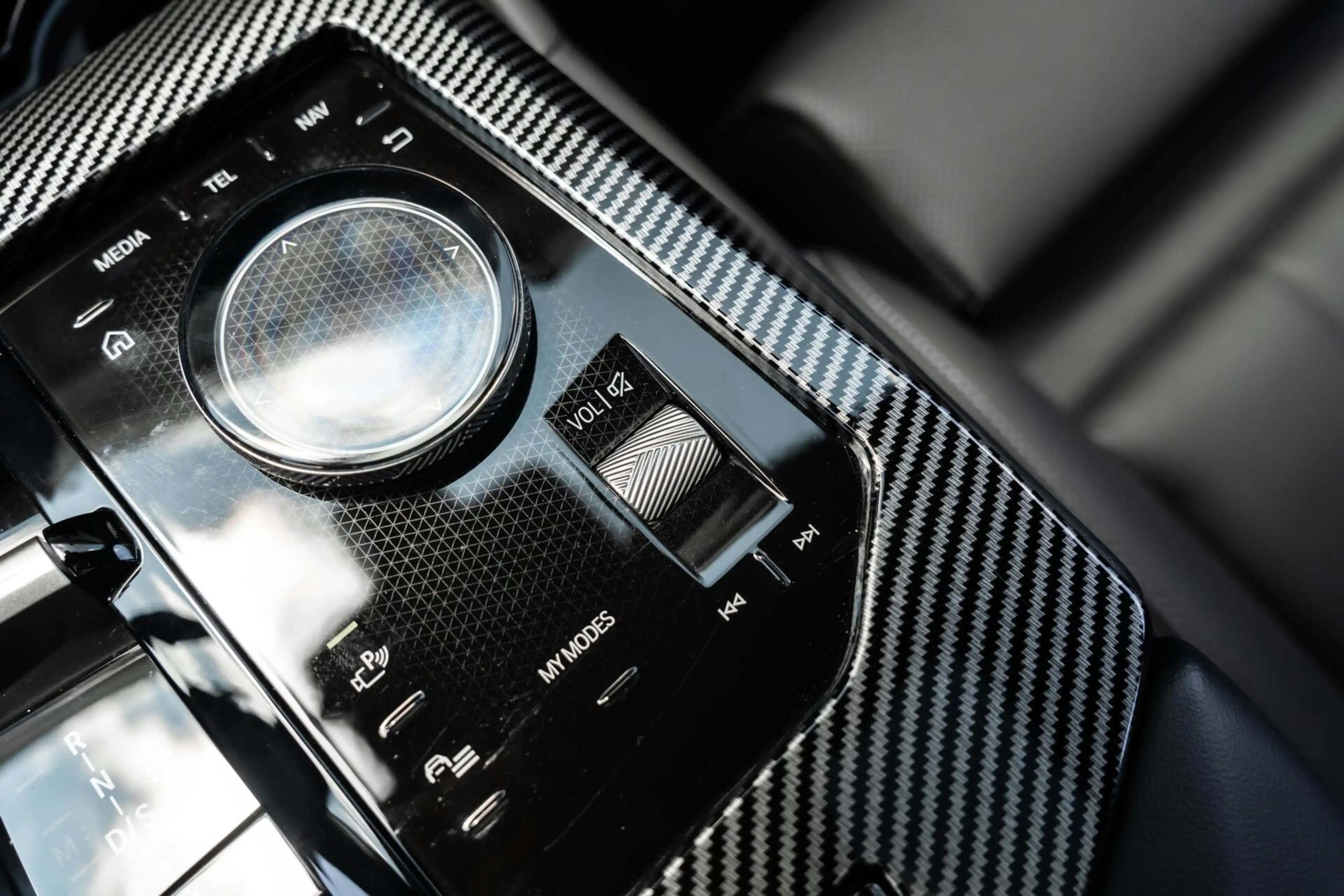 BMW 530 5-serie Touring 530e M Sport PRO 360 H&K HUD Trekh — photo 41