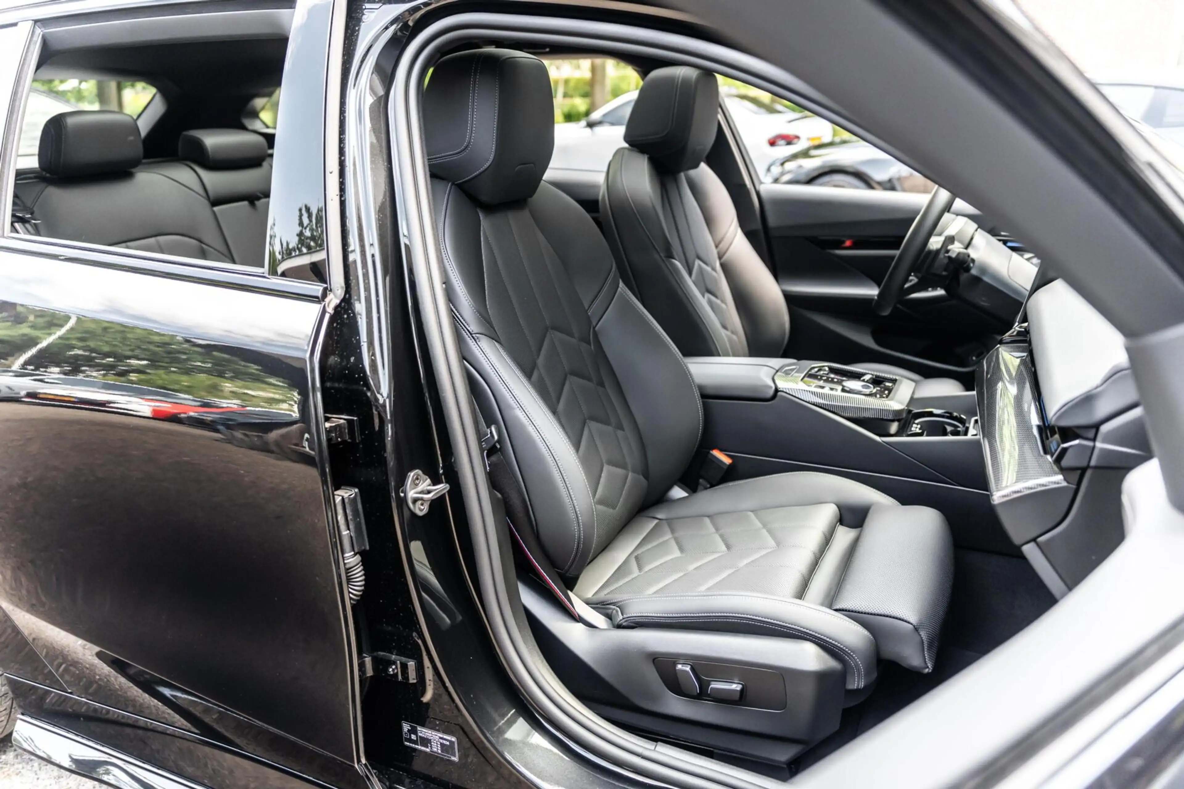 BMW 530 5-serie Touring 530e M Sport PRO 360 H&K HUD Trekh — photo 18