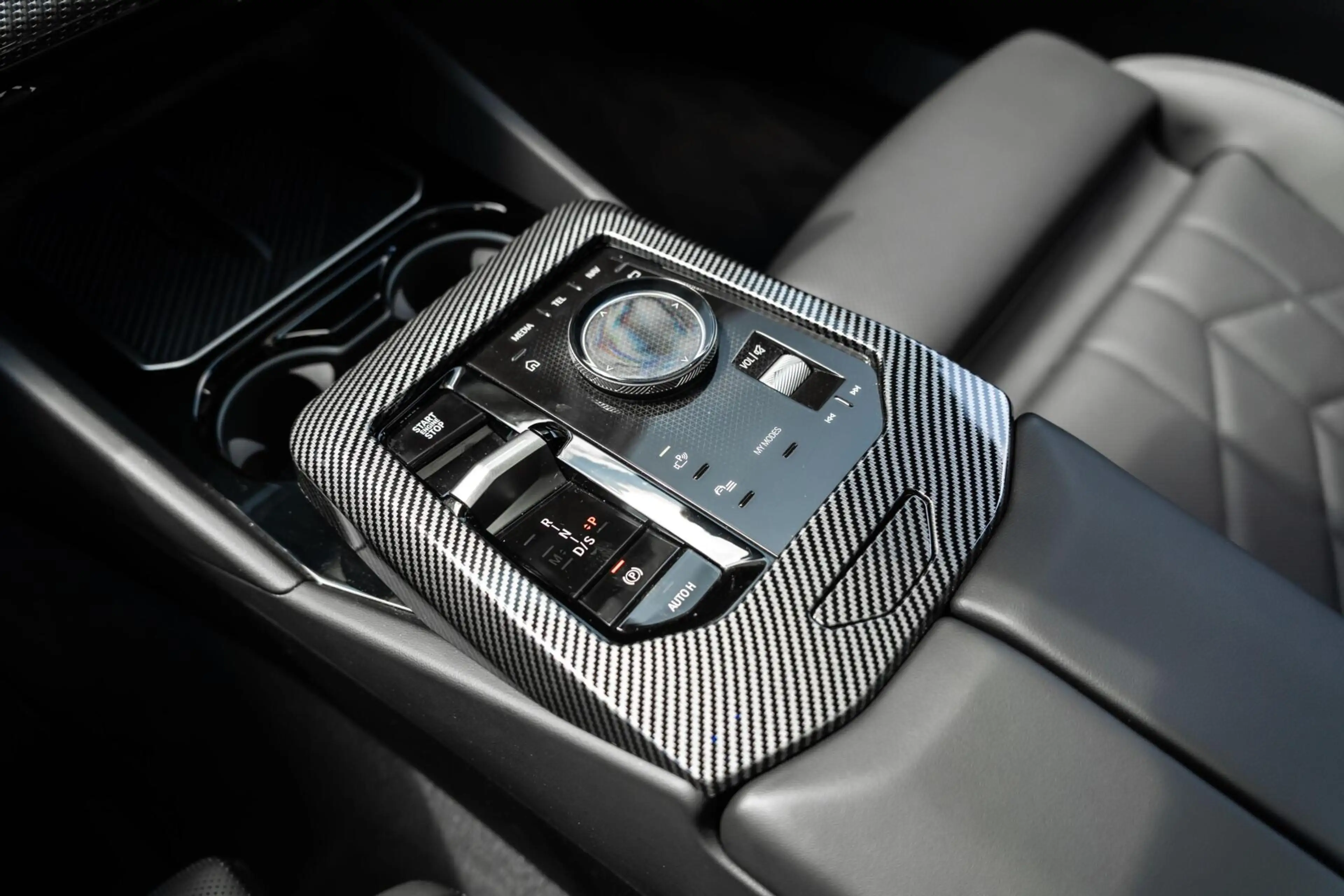 BMW 530 5-serie Touring 530e M Sport PRO 360 H&K HUD Trekh — photo 46