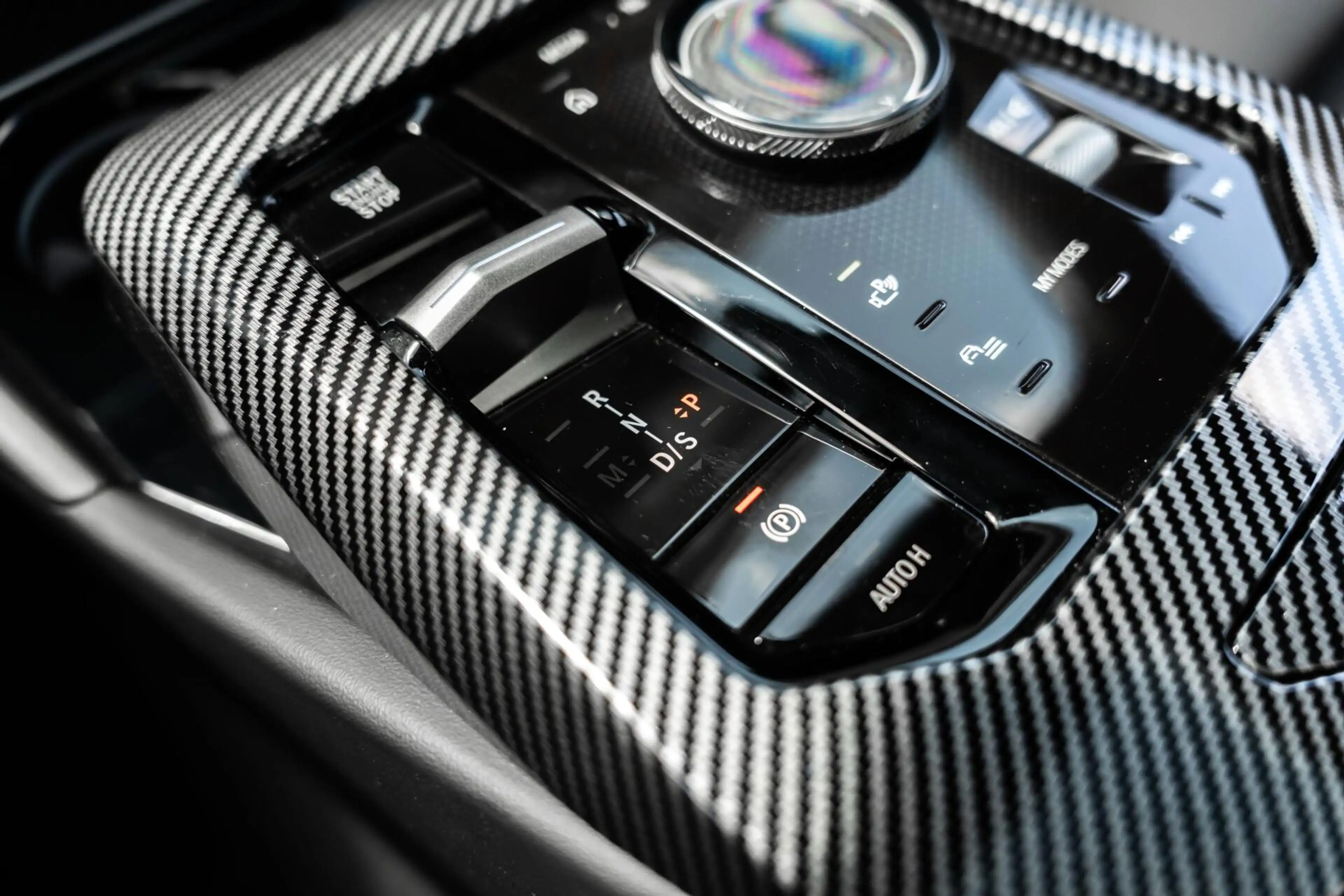 BMW 530 5-serie Touring 530e M Sport PRO 360 H&K HUD Trekh — photo 45