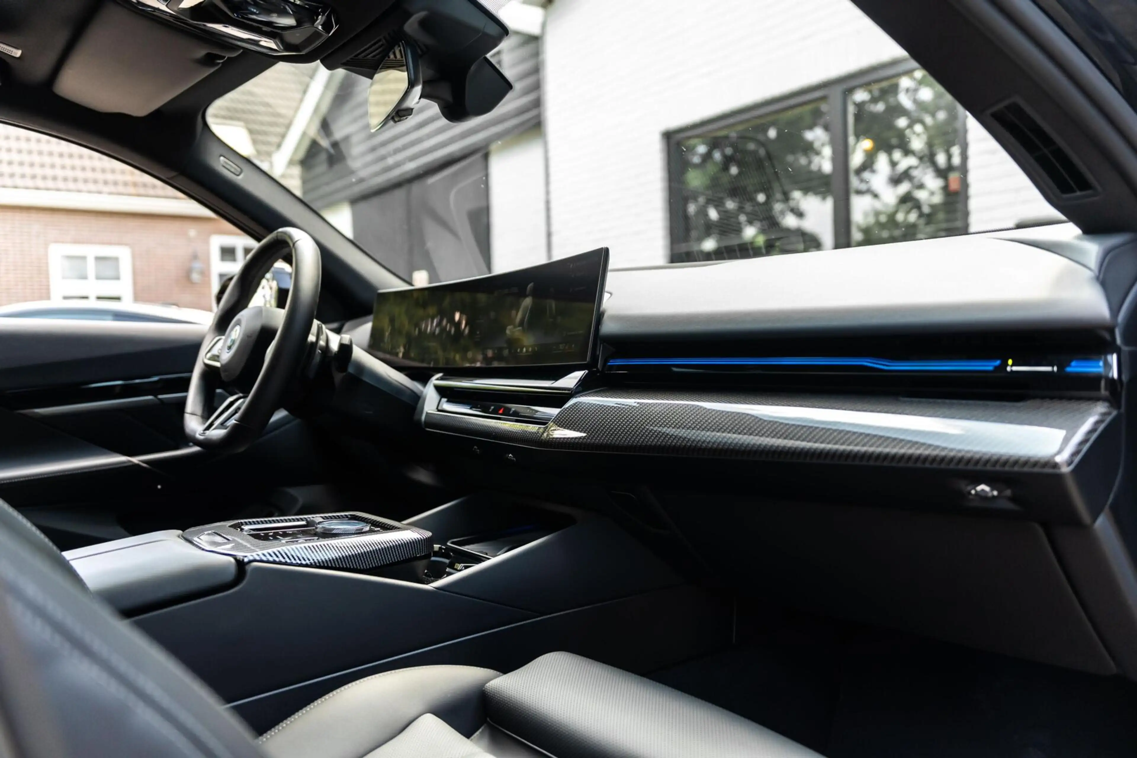 BMW 530 5-serie Touring 530e M Sport PRO 360 H&K HUD Trekh — photo 16
