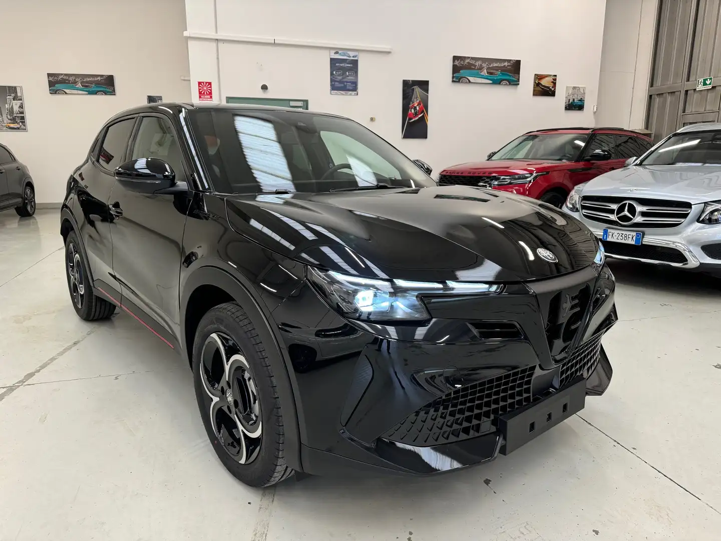 Alfa Romeo Junior ibrida Speciale 145CV EDCT6 KM.0 PRONTA CONSEGNA Nero - 2