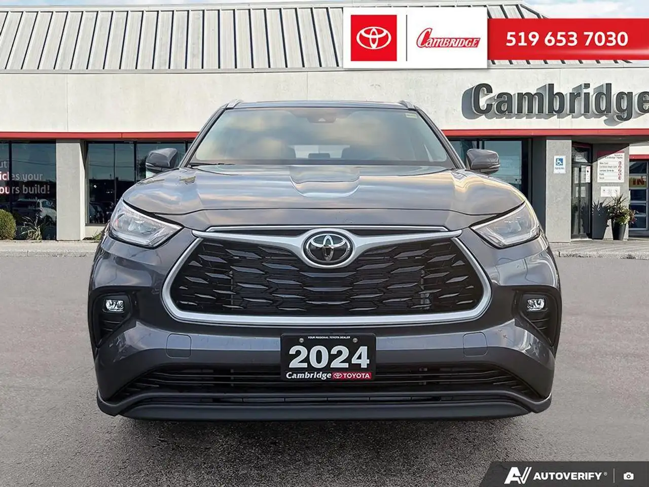 Toyota Highlander снимка Toyota Highlander