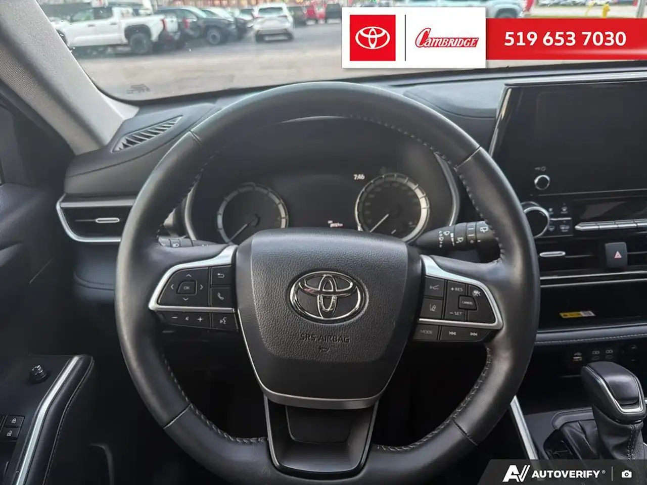 Toyota Highlander снимка Toyota Highlander
