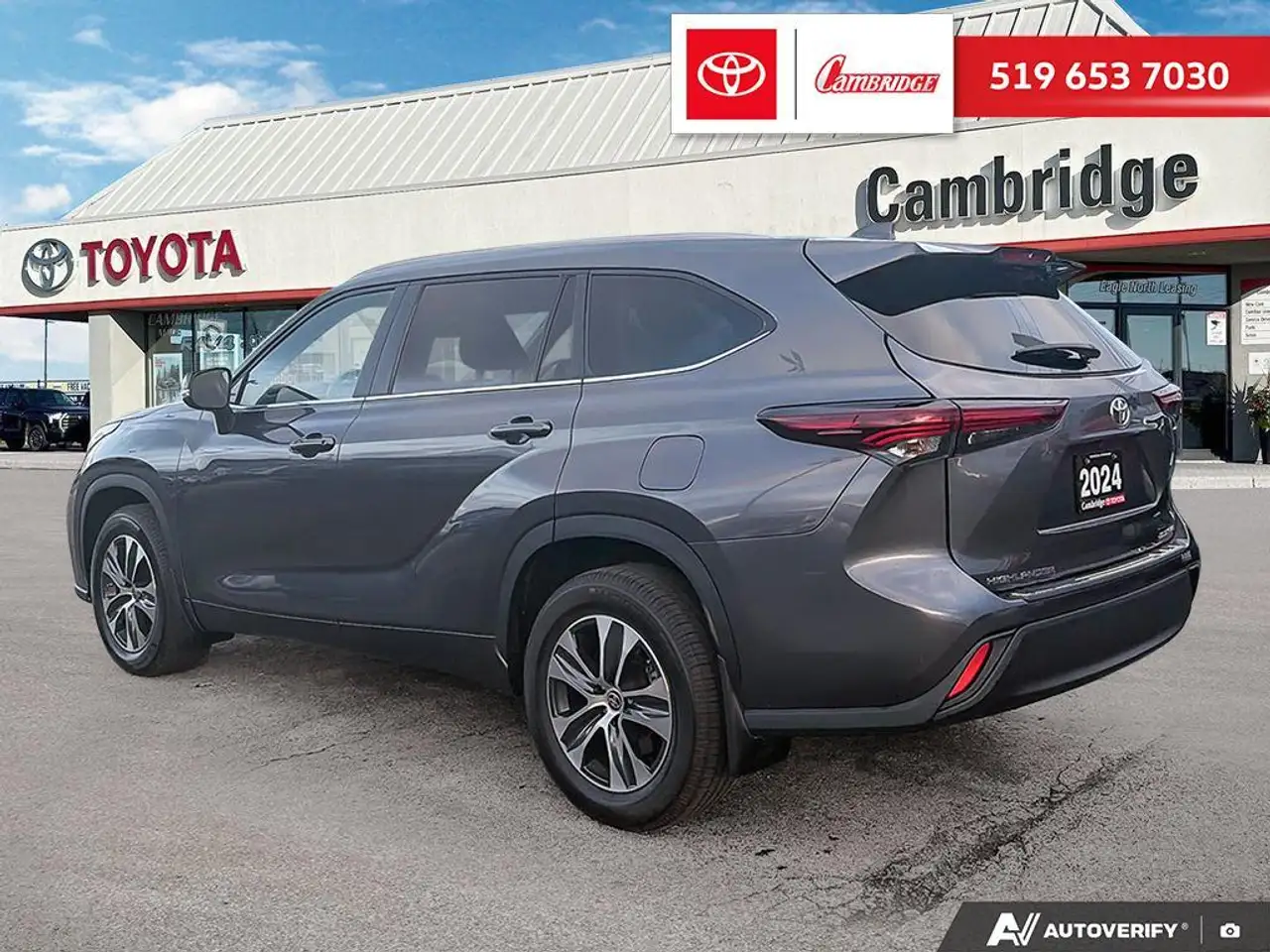 Toyota Highlander снимка Toyota Highlander