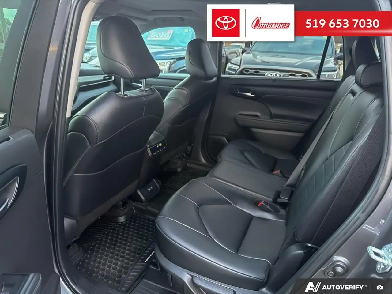 Toyota Highlander снимка Toyota Highlander
