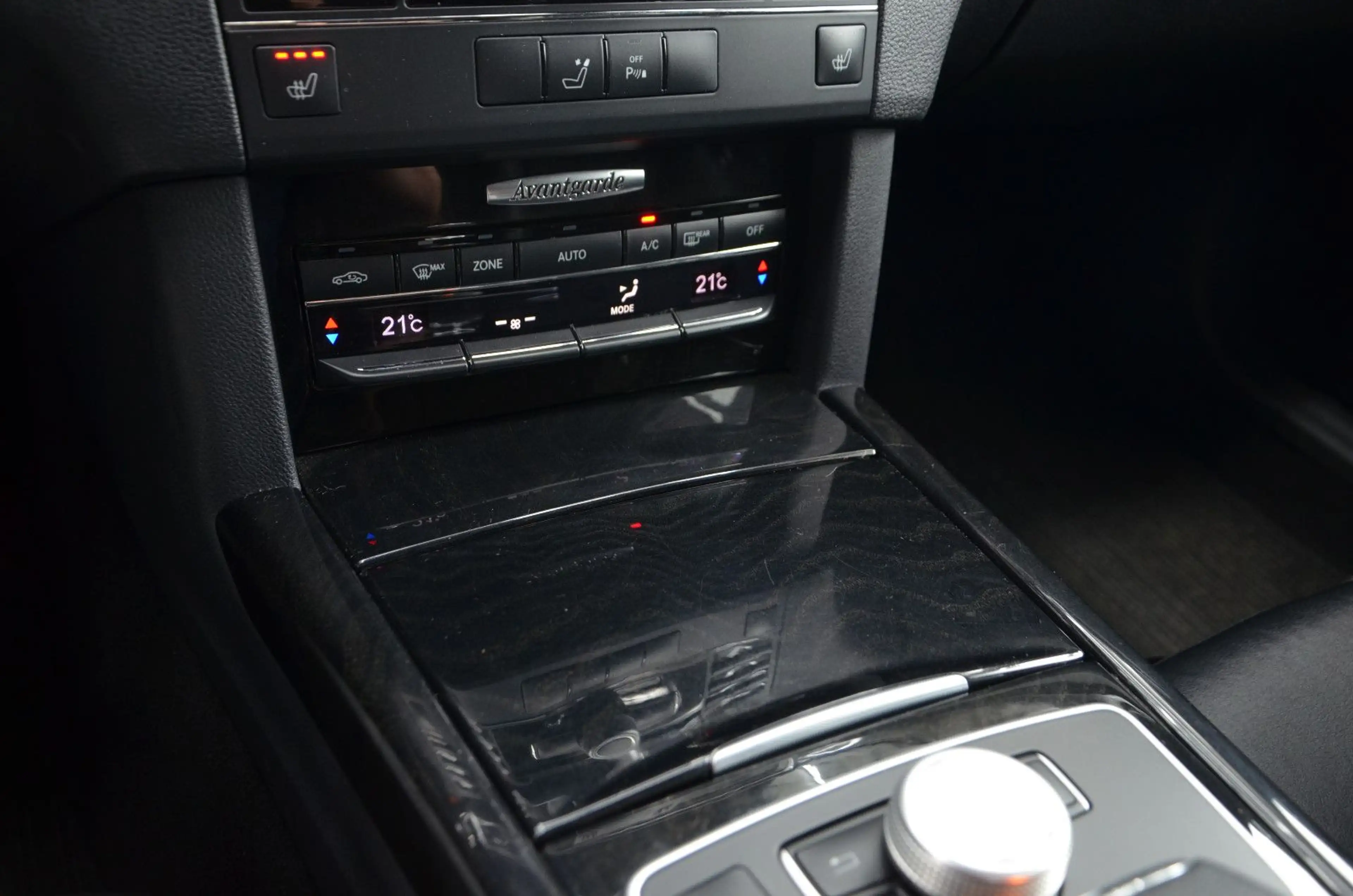 Mercedes-Benz E 350 CDI AVANTGARDE*AUTOMATIK*LEDER*AHK* — photo 13