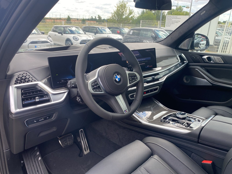 BMW X7 xDrive40d M Sportpaket B&W Surround DAB RFK — photo 8
