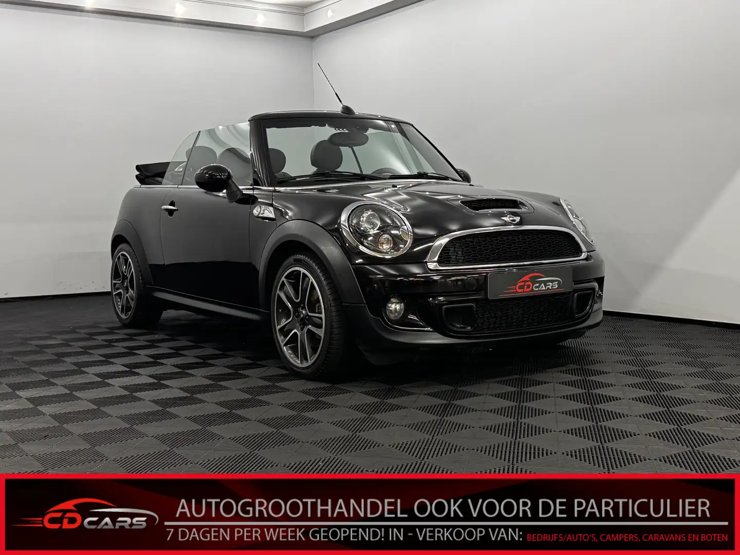 MINI Cooper S Cabrio Mini 1.6 Chili Leder, Parkeersensoren, Navi, Keyle Zwart - 1