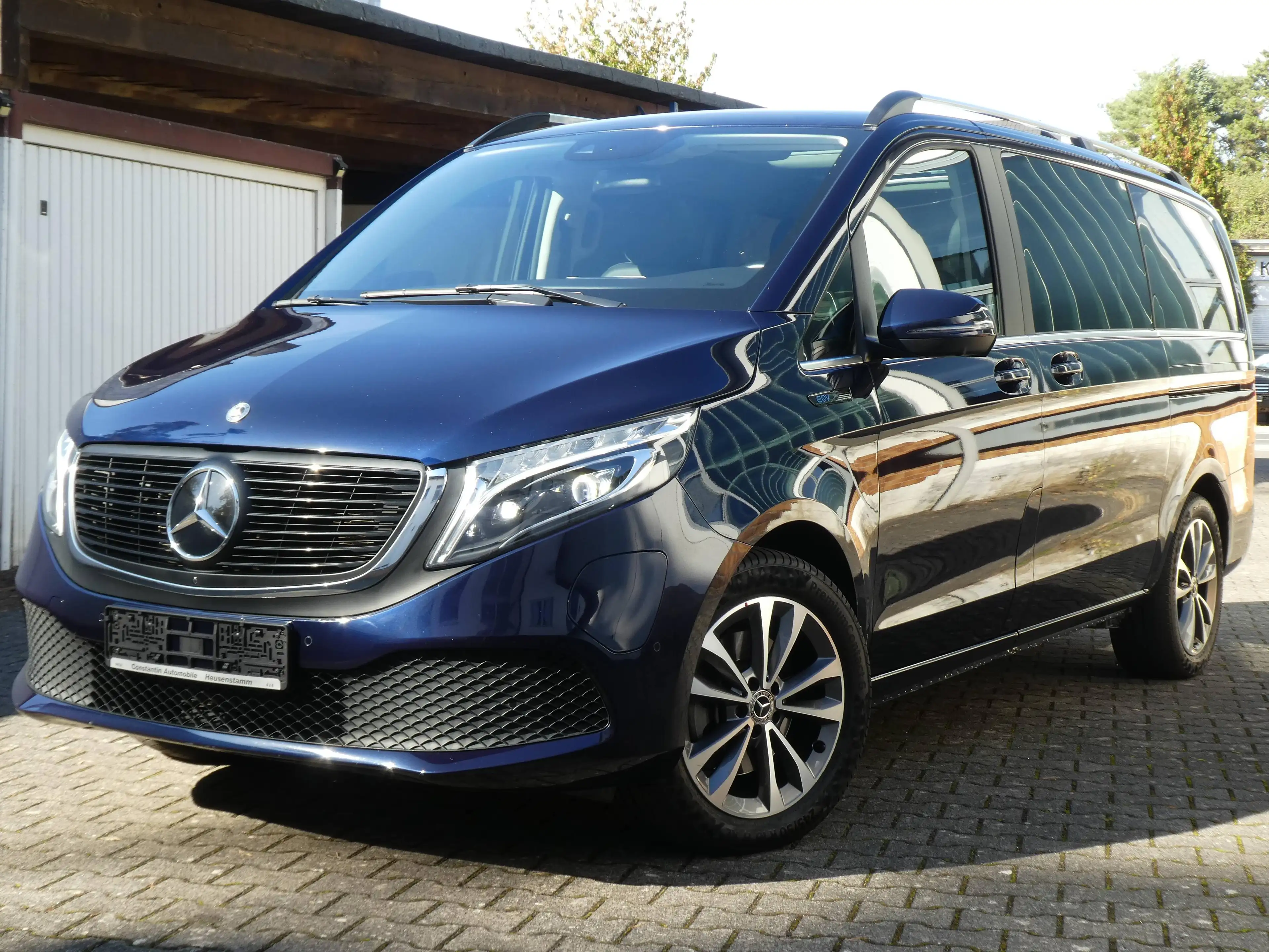 Mercedes-Benz EQV 300 Avantgarde Lang PANO+360+ILS+ACC+Garantie — photo 5