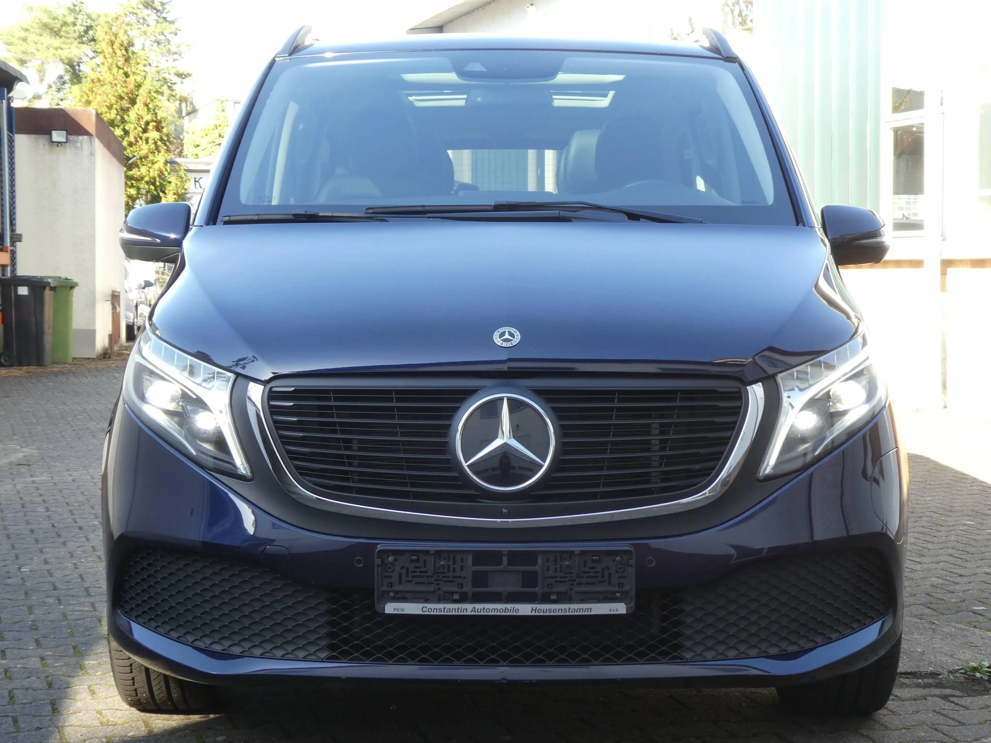 Mercedes-Benz EQV 300 Avantgarde Lang PANO+360+ILS+ACC+Garantie — photo 7