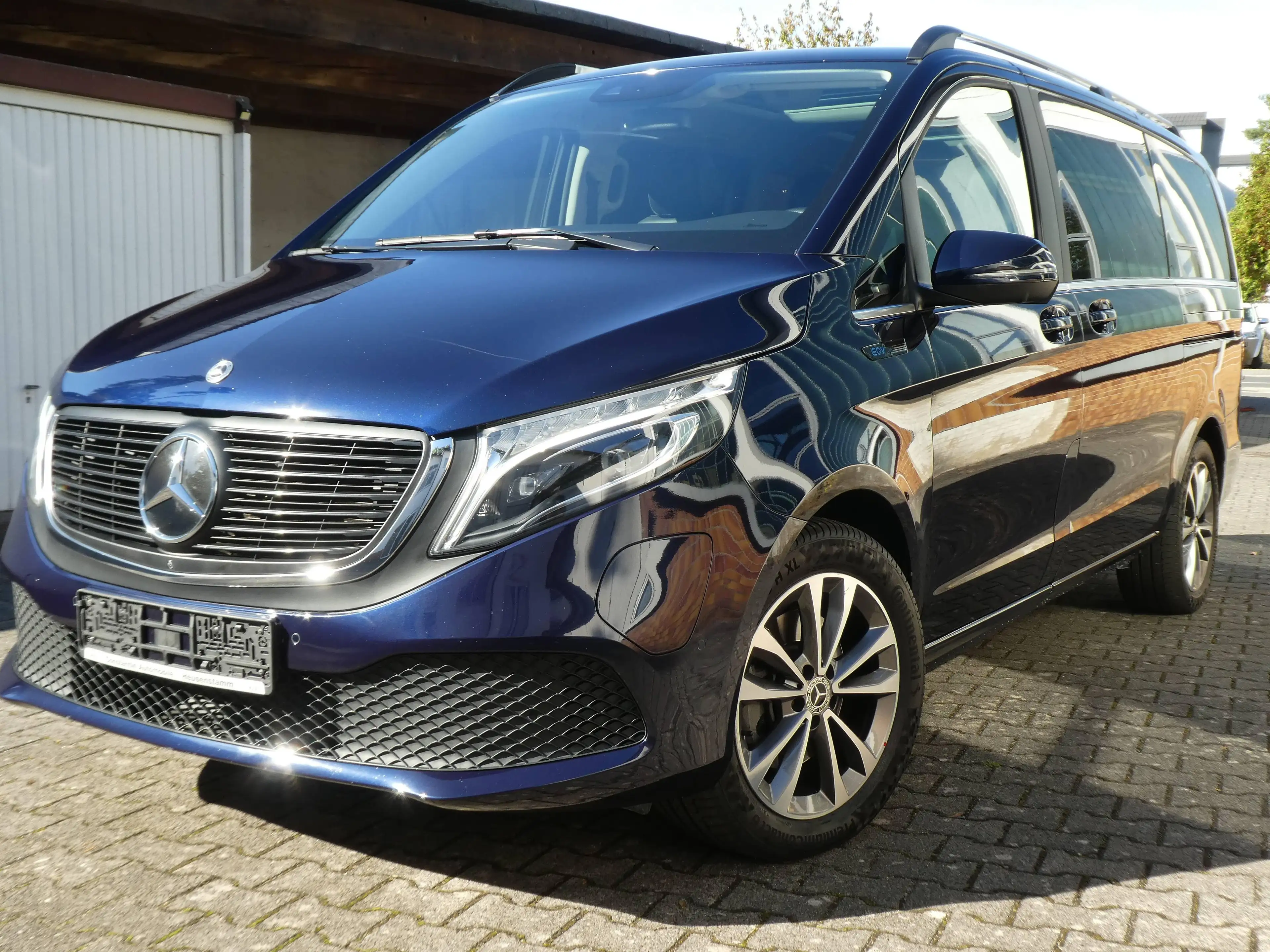 Mercedes-Benz EQV 300 Avantgarde Lang PANO+360+ILS+ACC+Garantie