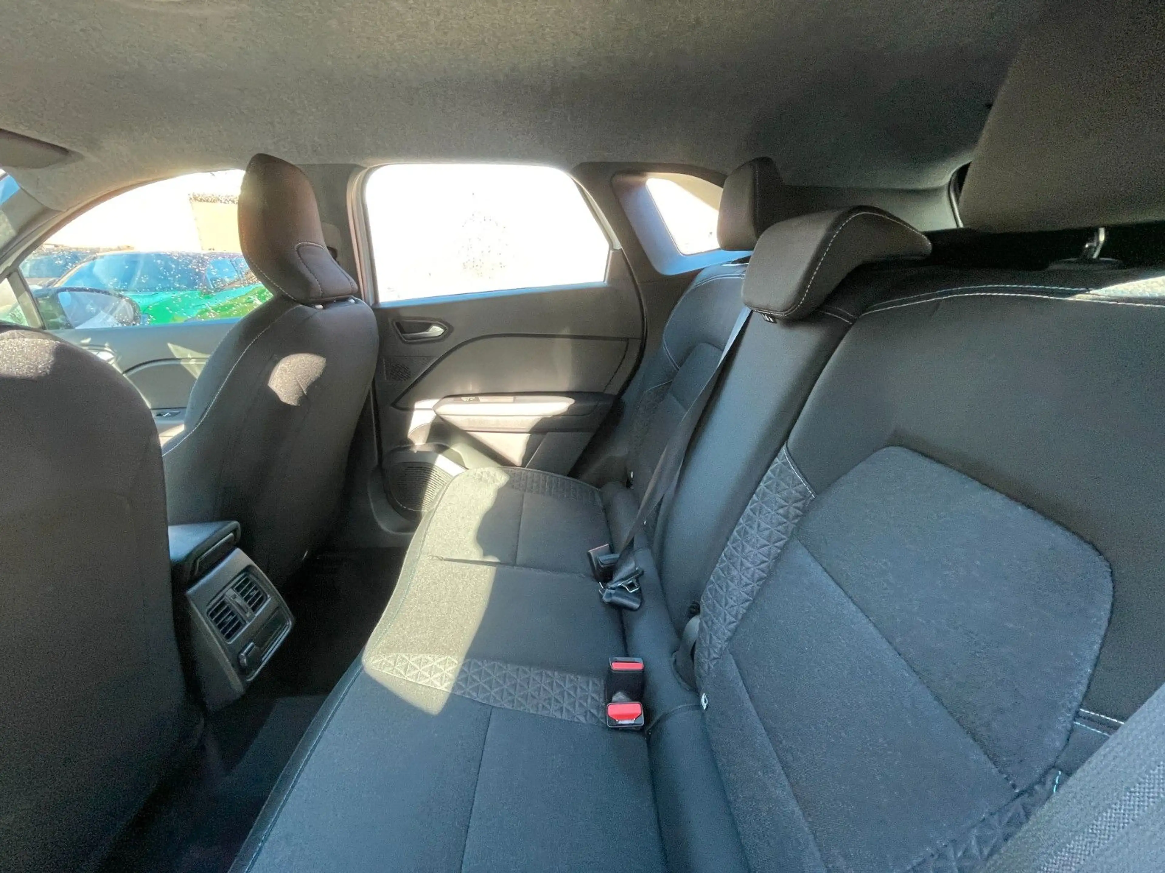 Renault Symbioz 140 Mild Hybrid Evolution — photo 12