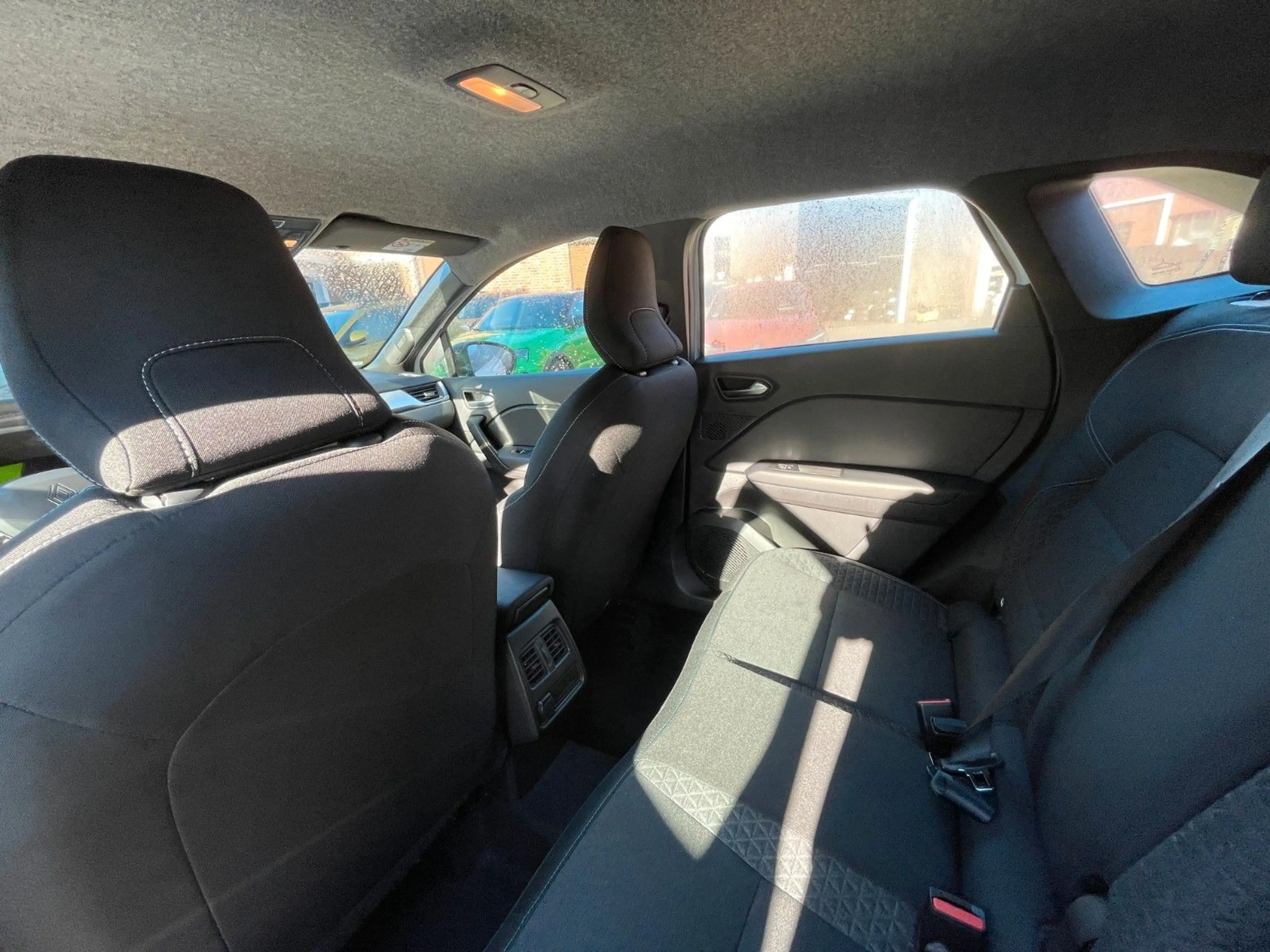 Renault Symbioz 140 Mild Hybrid Evolution — photo 13