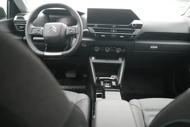 Citroen C4 view 4