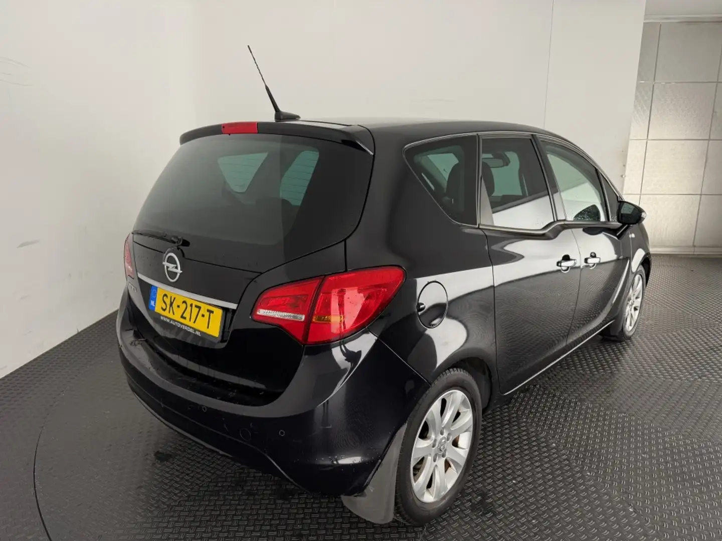 Opel Meriva 1.4 Cosmo nieuwe apk Schwarz - 2