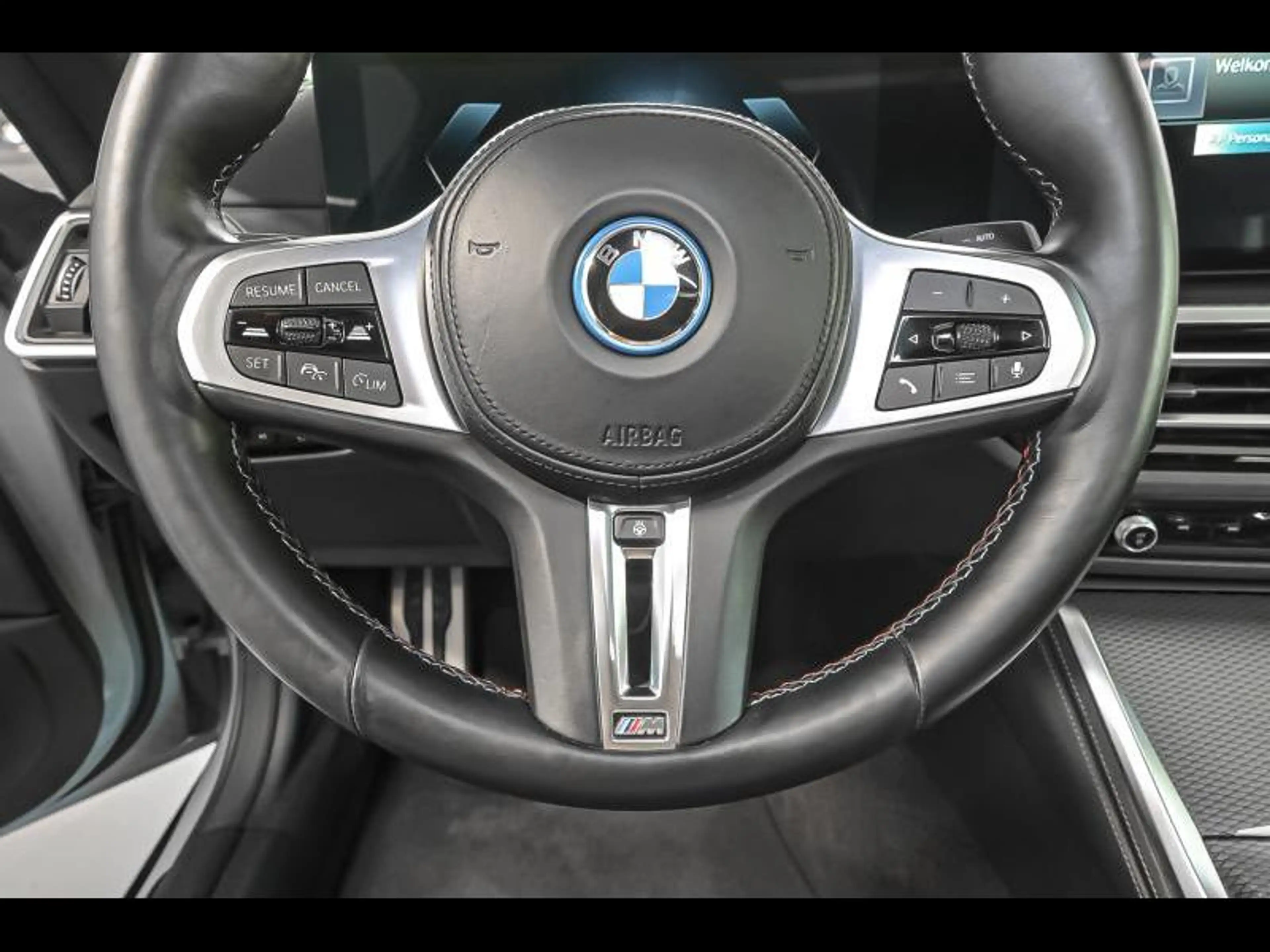 BMW i4 M50 Gran Coupé — photo 9