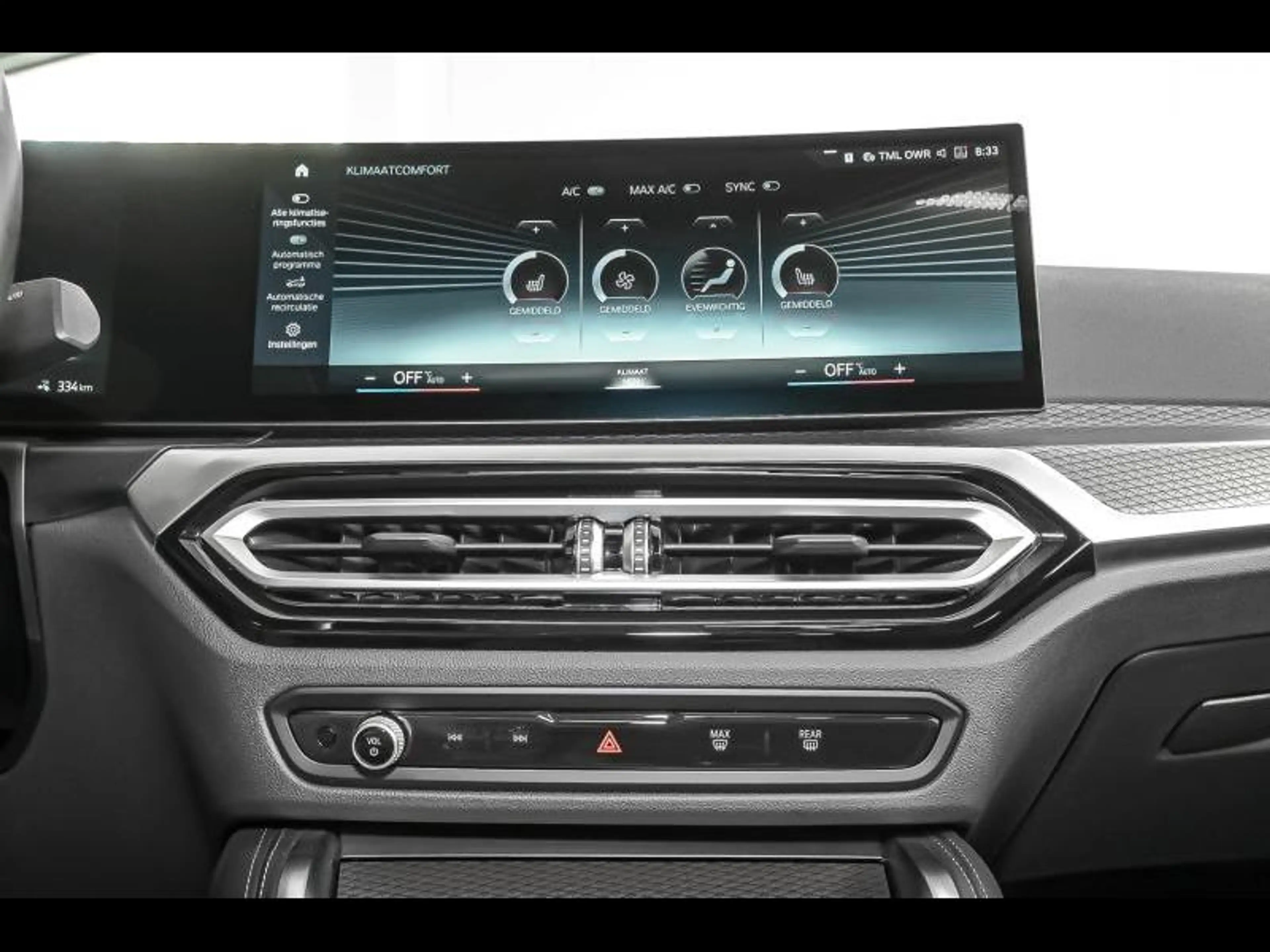 BMW i4 M50 Gran Coupé — photo 12
