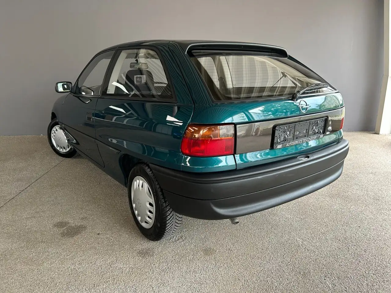 Opel Astra -F/Oldtimer/Schiebedach/39.577km/Kein Rost, foto 5