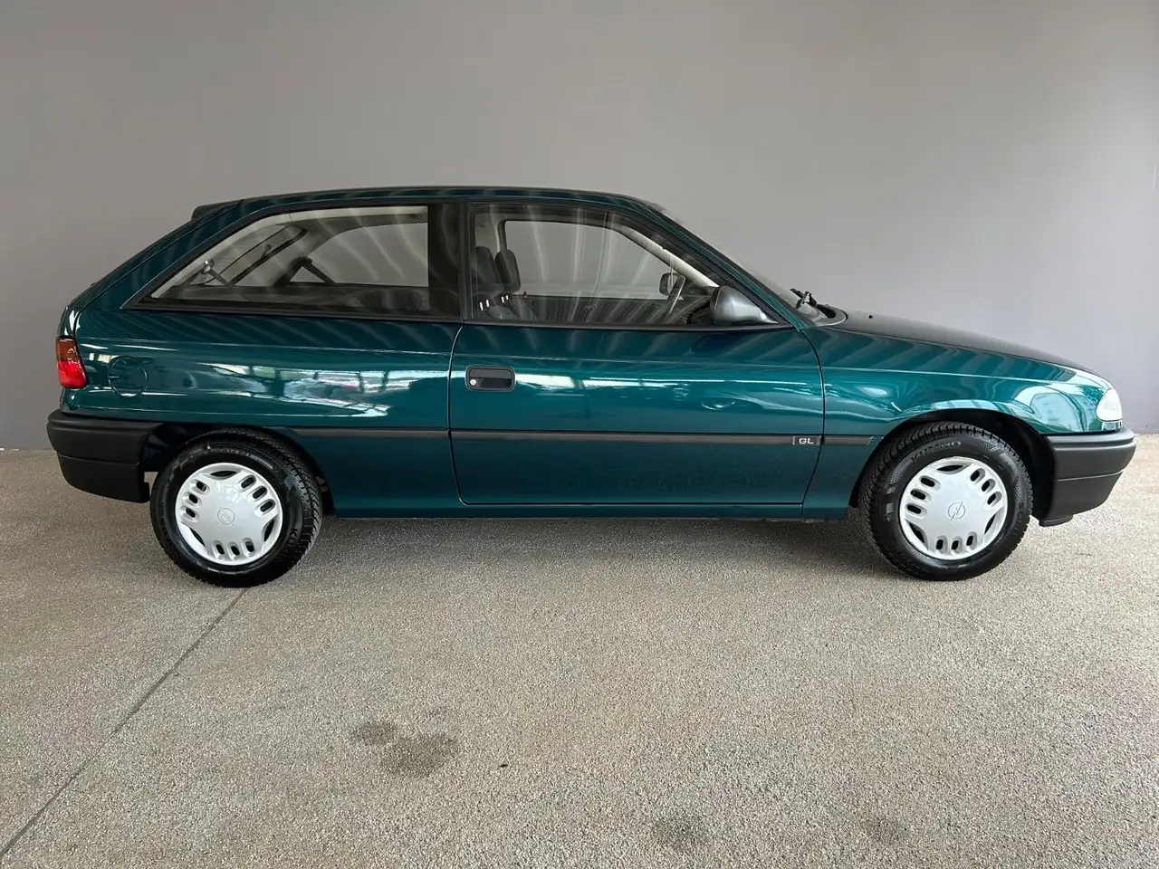 Opel Astra -F/Oldtimer/Schiebedach/39.577km/Kein Rost, foto 8