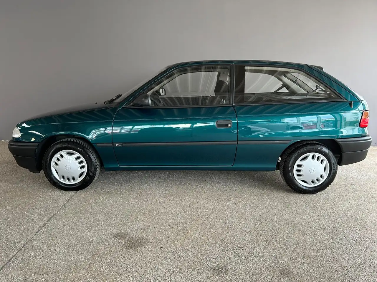 Opel Astra -F/Oldtimer/Schiebedach/39.577km/Kein Rost, foto 4