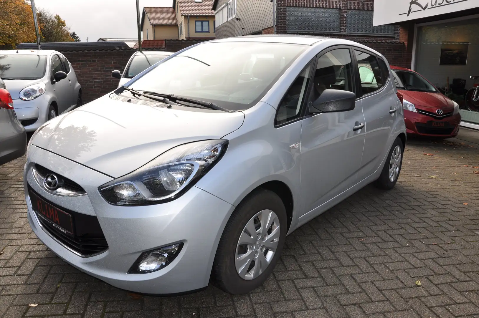Hyundai iX20 ix20 1.4 KLIMA, Sommer & Winter Silber - 2