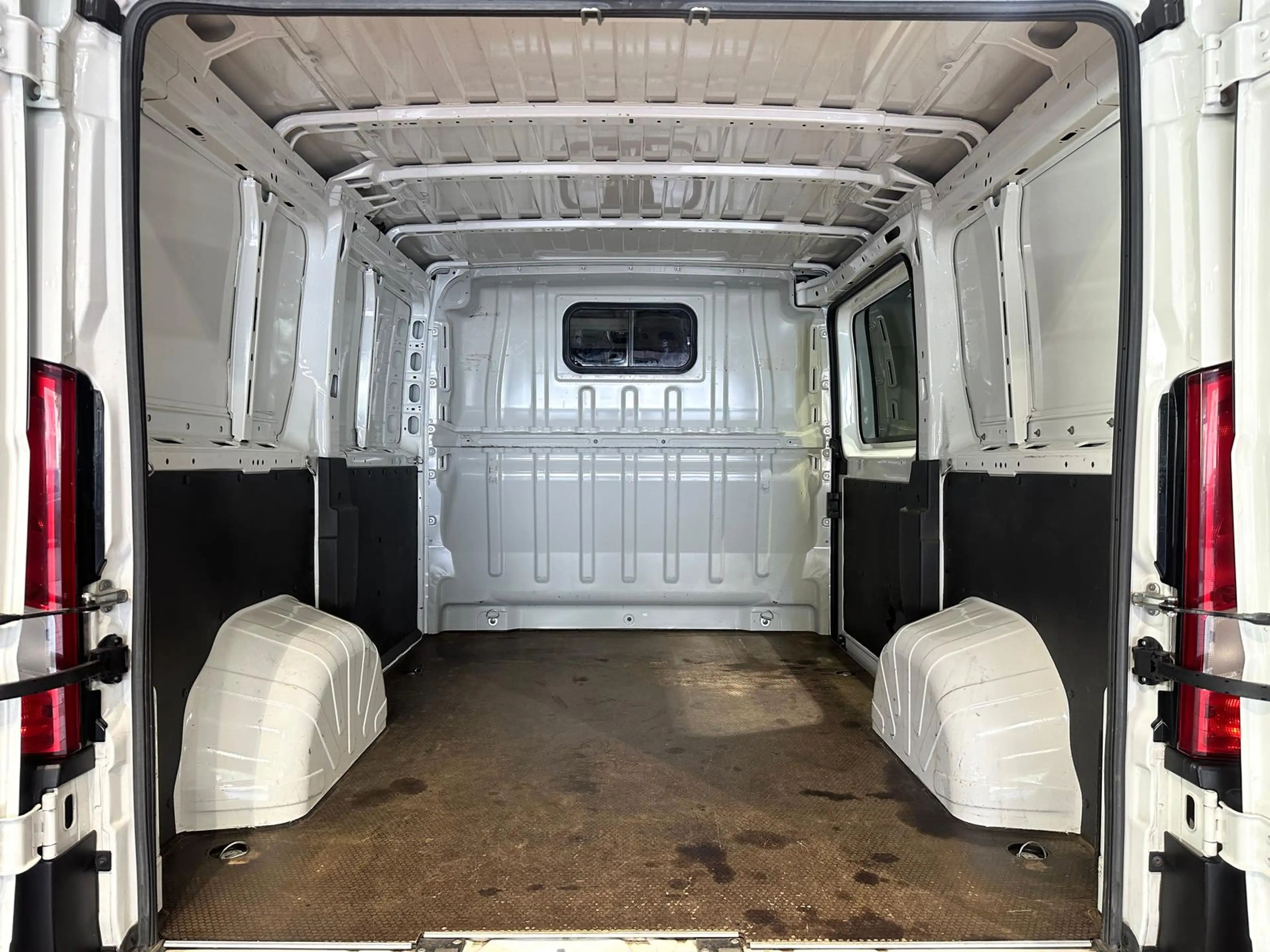 Citroen Jumper 2.2 HDI L1H1 KURZ KLIMA TEMPOMAT AHK2,5T KAMERA 3, — photo 13
