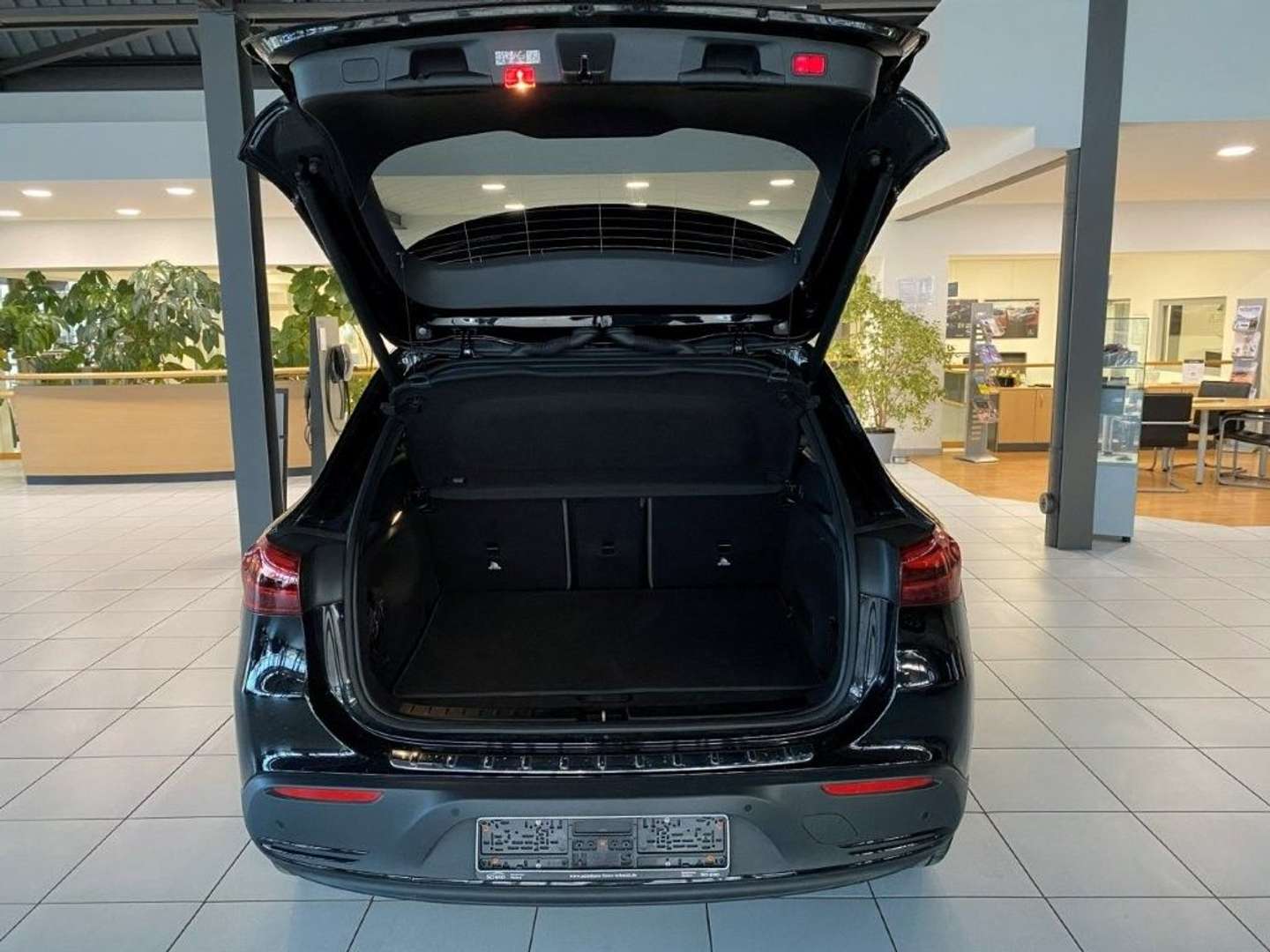 Mercedes EQA 300 Night Edition - - Joinsteer - #4