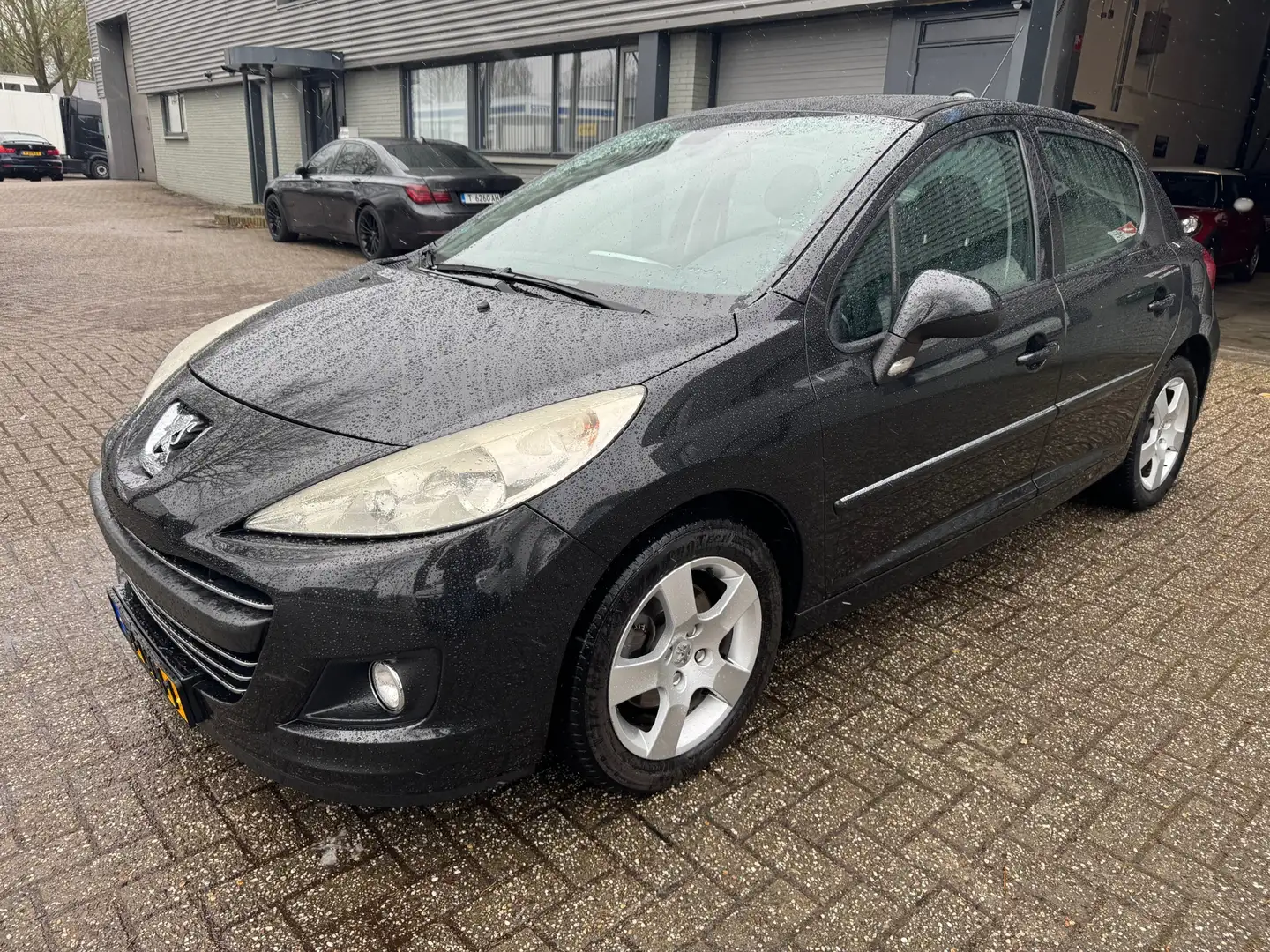 Peugeot 207 1.6 VTi XS Schwarz - 1