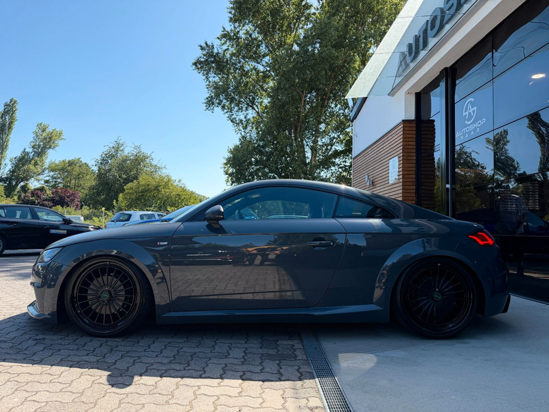 Audi TT Coupe 2.0 TFSI S-Line/ALCANTARA/Cockpit — photo 10