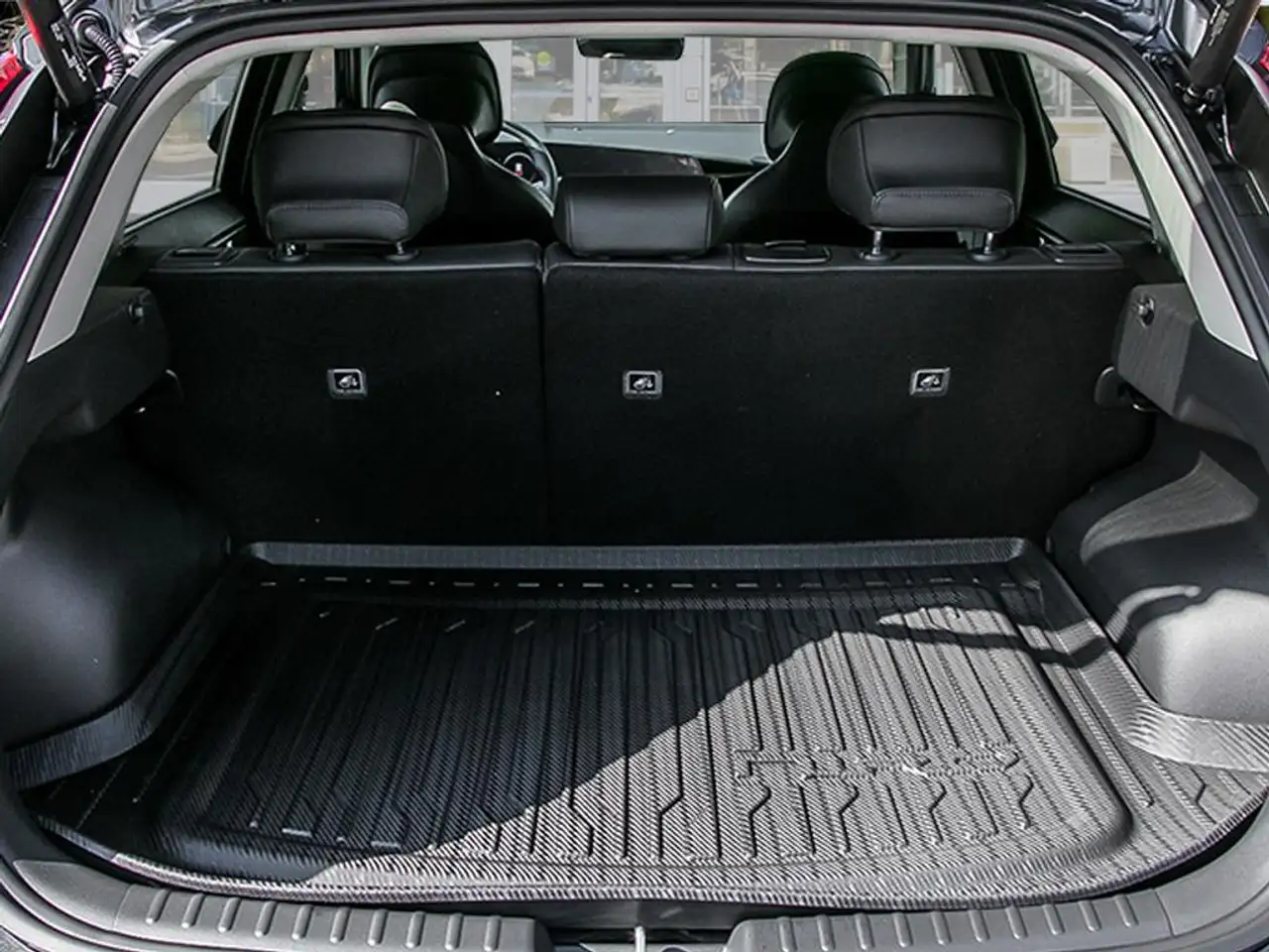 Kia Niro снимка Kia Niro