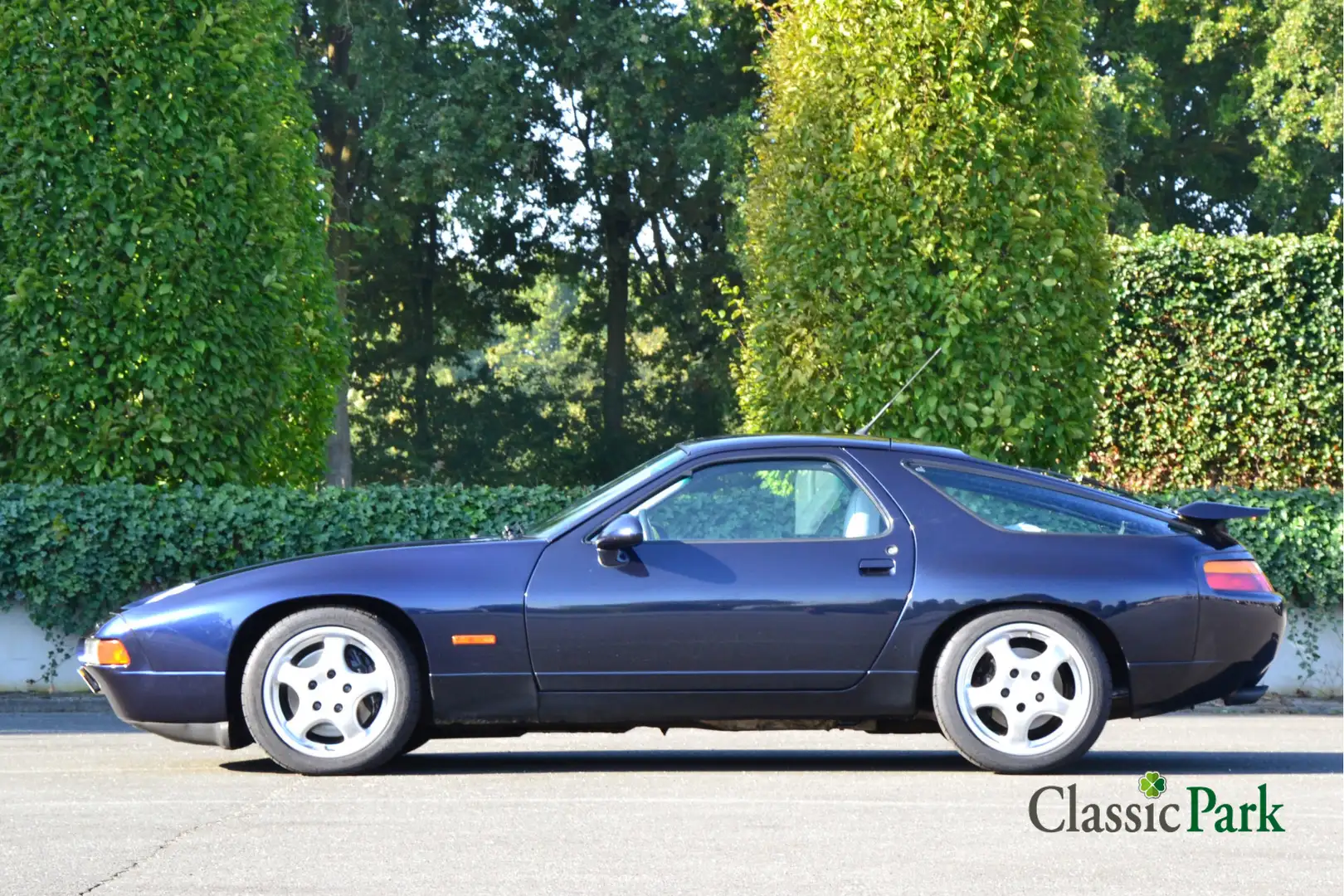 Porsche 928 GTS Automatic Blauw - 2