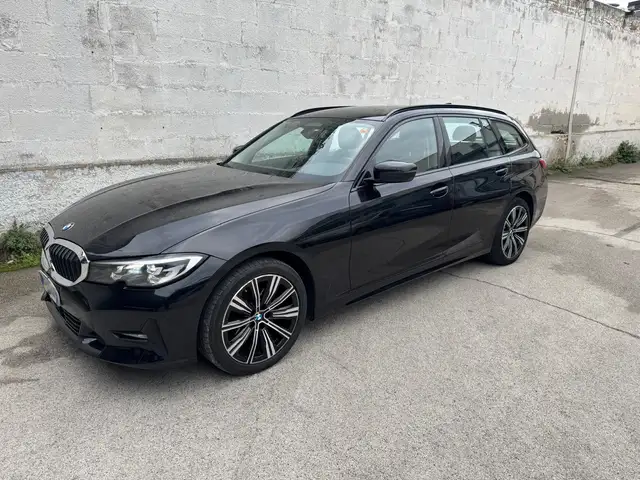 BMW 320 Serie 3 G21 320 d Touring Mevh 48v xdrive Sport Au