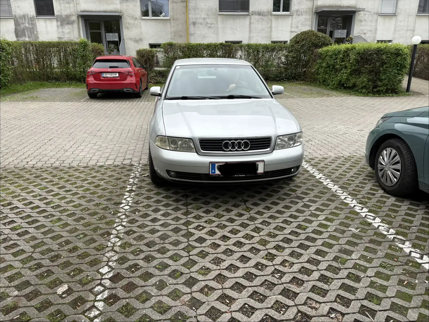 Audi A4 1,9 TDI Silber - 1