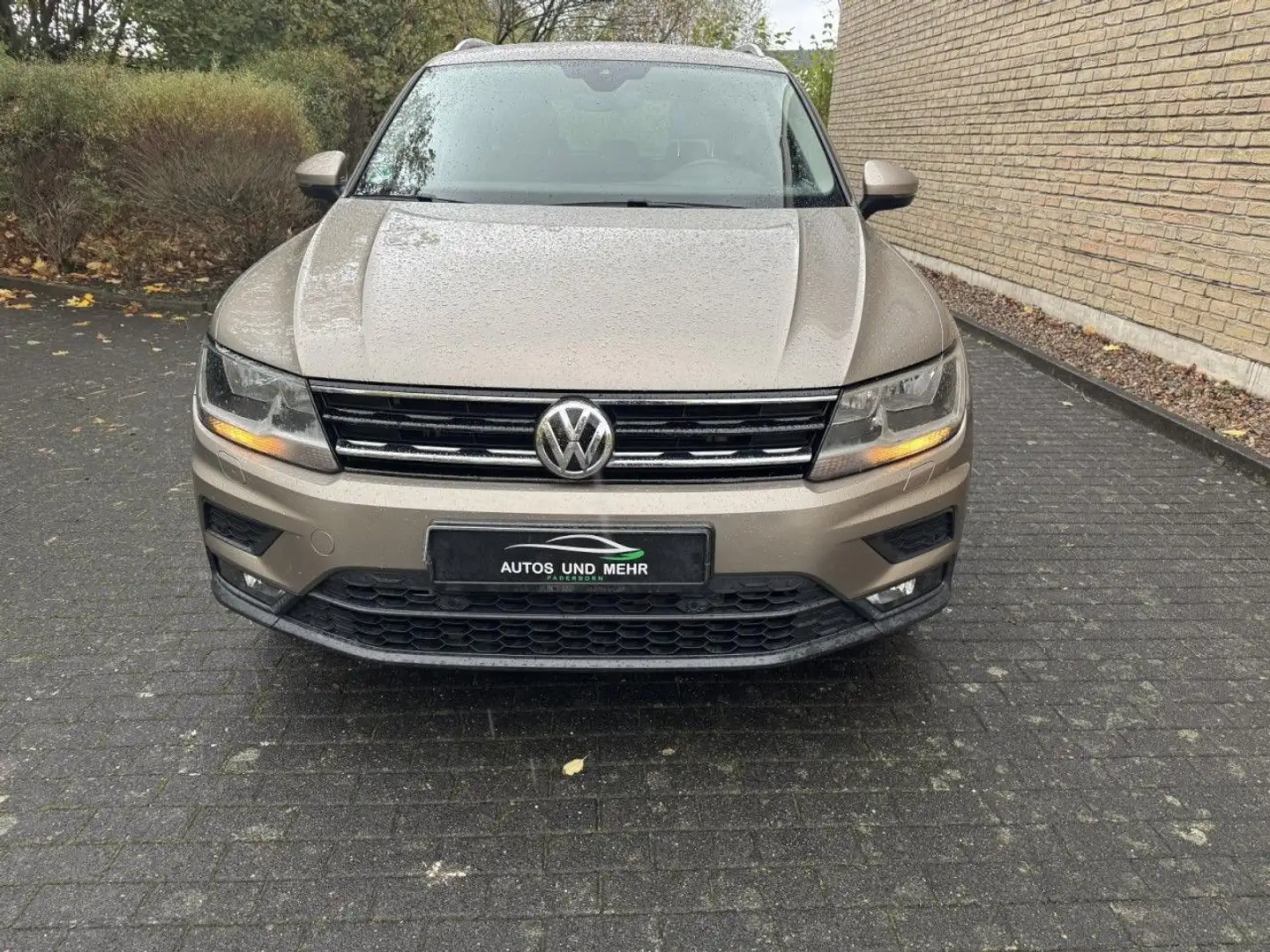Volkswagen Tiguan Sound BMT/Start-Stopp Klima Navi Beige - 2