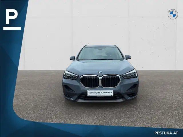 BMW X1 view 2