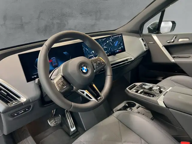 BMW Ix view 9