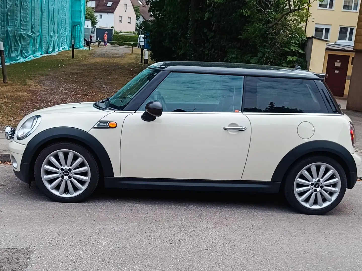 MINI Cooper Mini Cooper 50 Mayfair - 1